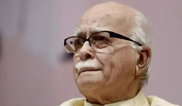 Advani admitted to Delhis Apollo hospital Advani admitted to Delhis Apollo hospital