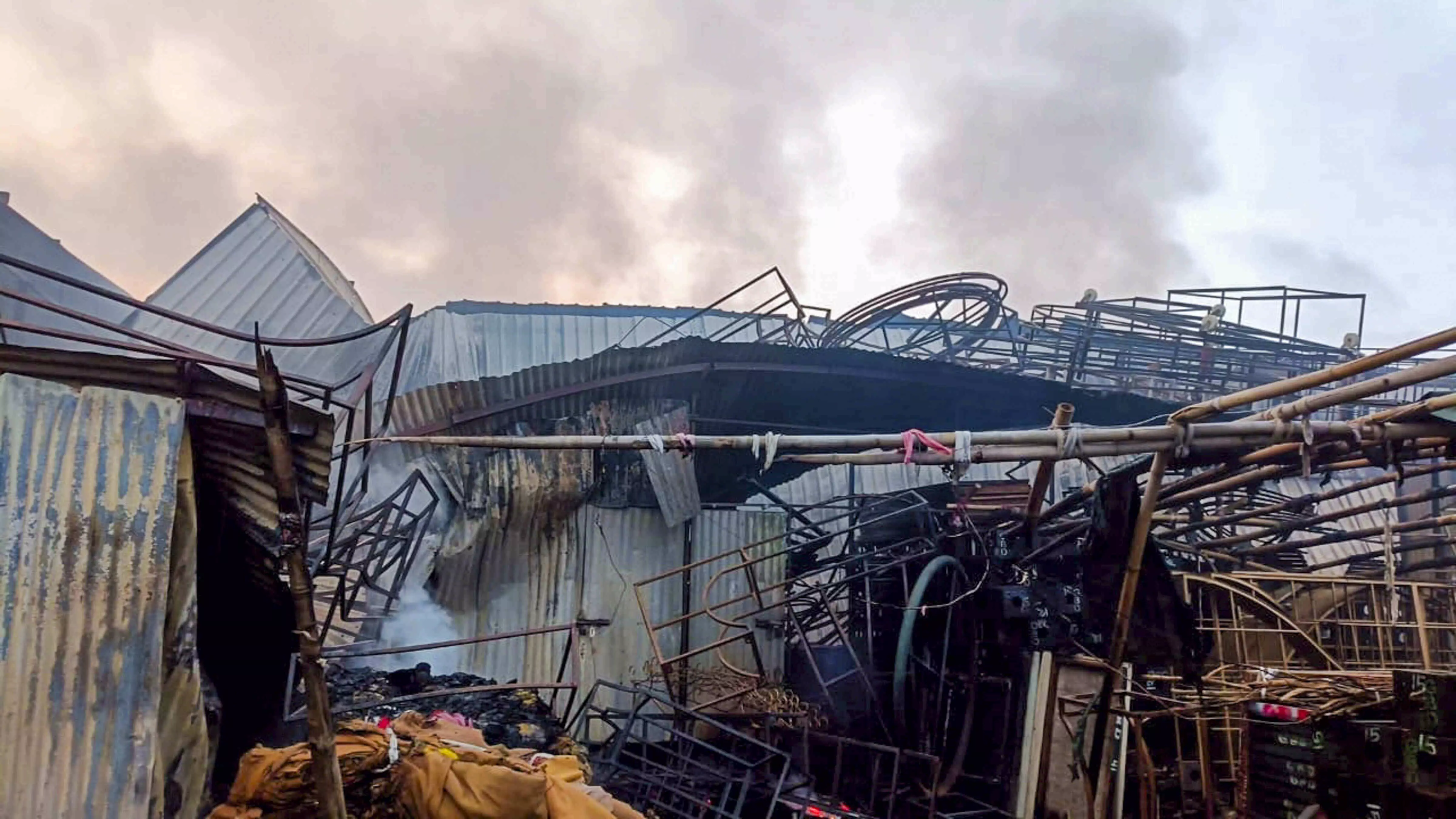 Fire in four tent godowns in Delhi, vintage cars gutted
