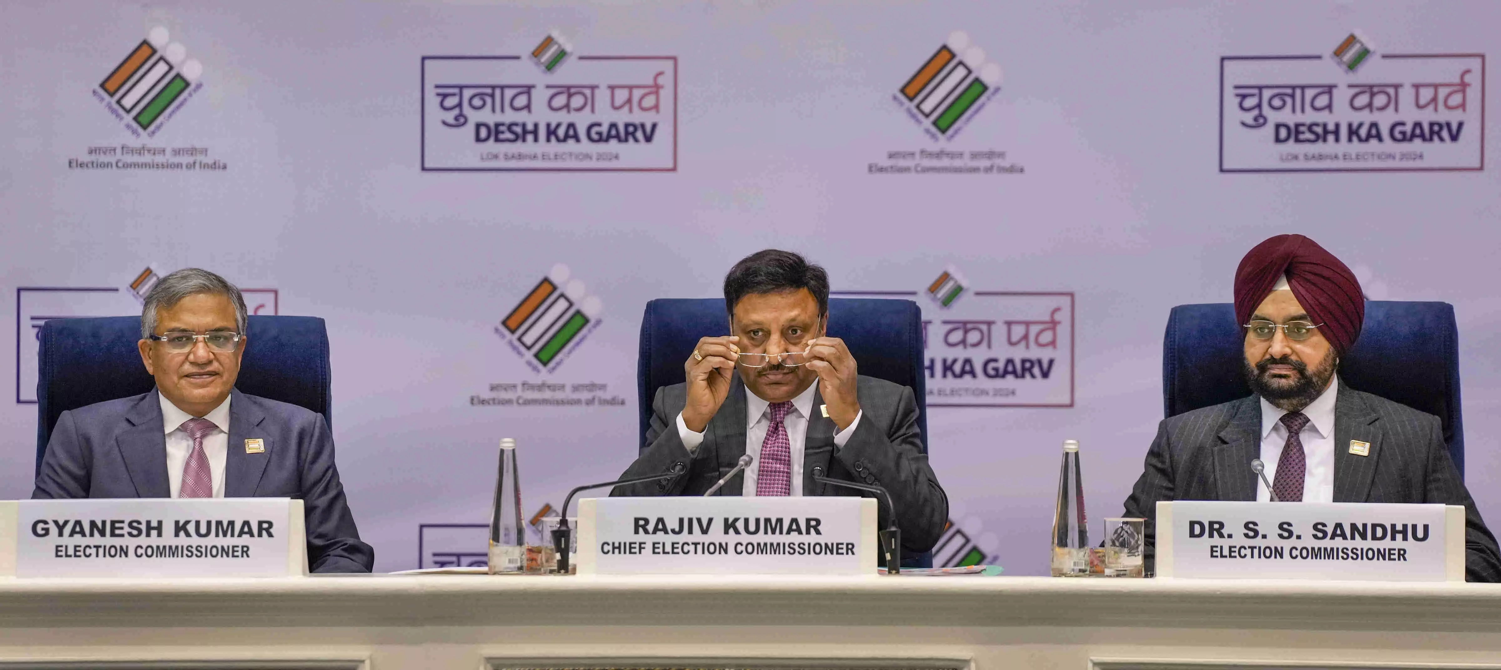 Election Commission to meet political parties in J-K on Thursday Election Commission to meet political parties in J-K on Thursday