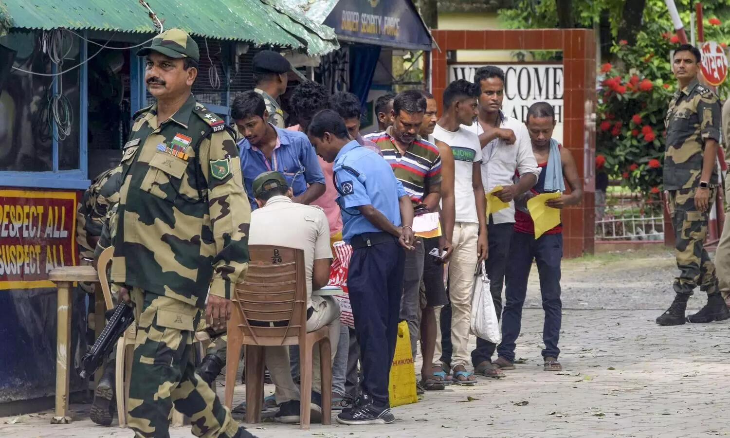 Non-essential staff at Indian High Commission in Dhaka returning