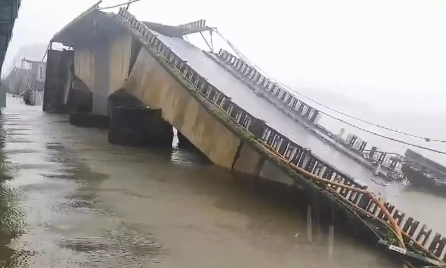 Stability check of new Kali river bridge ordered after old structure collapses