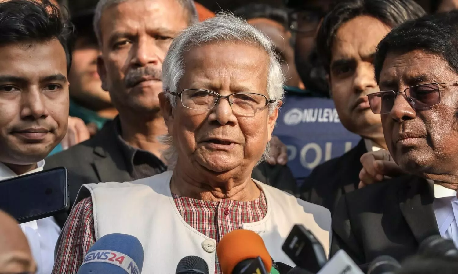 Mohammad Yunus appeals for calm as authorities scramble to bring law and order under control