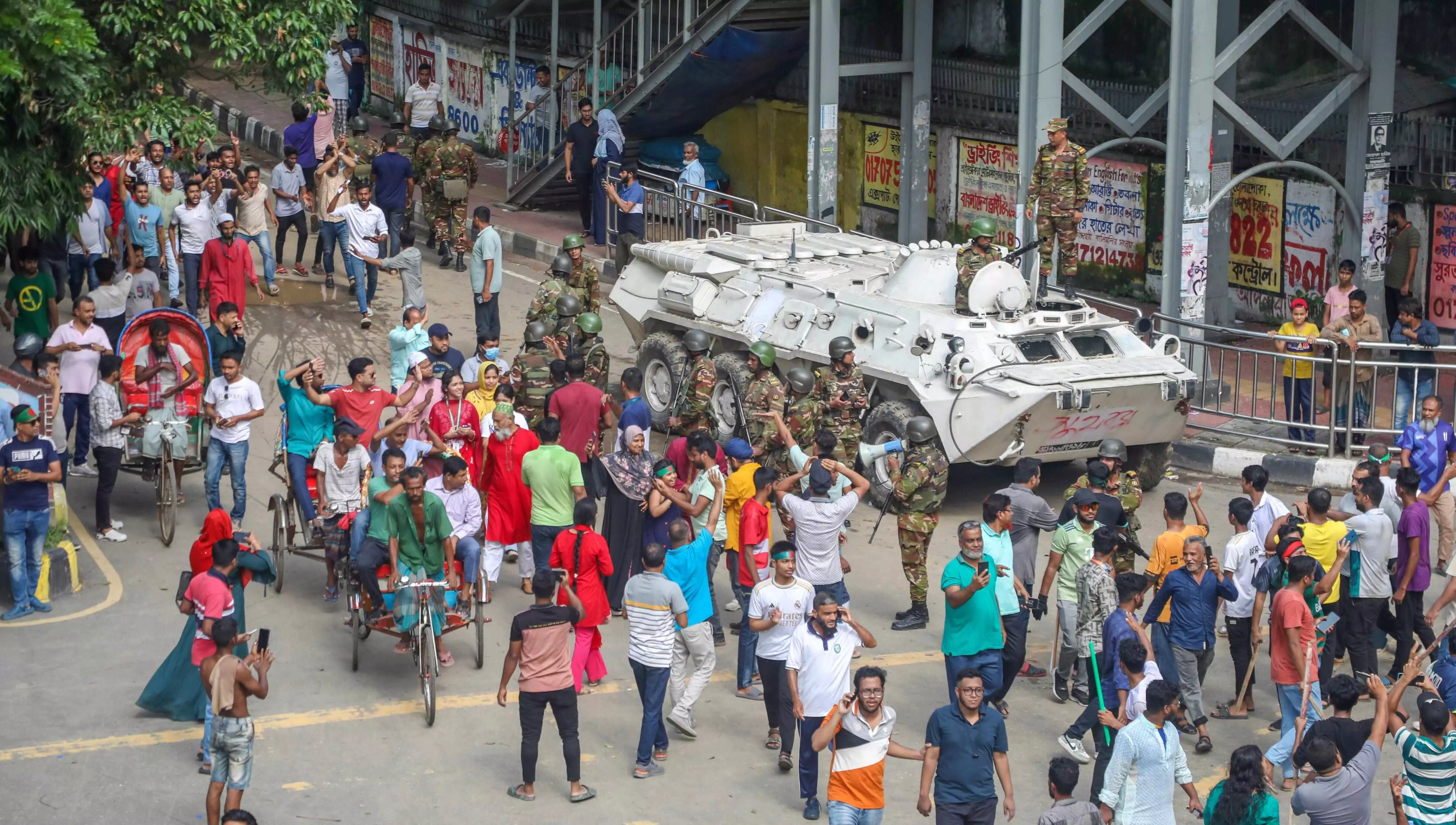 Bangladeshis stranded in Kolkata worried about ongoing violence in their country Bangladeshis stranded in Kolkata worried about ongoing violence in their country
