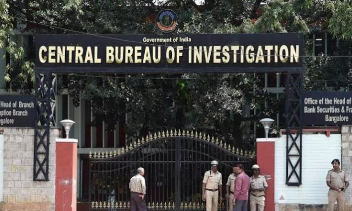 CBI arrests ED assistant director for taking bribe of Rs 20 lakh CBI arrests ED assistant director for taking bribe of Rs 20 lakh