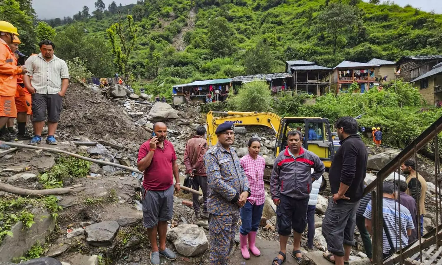 Search mission continues in landslide-hit Wayanad; special drive held to retrieve documents