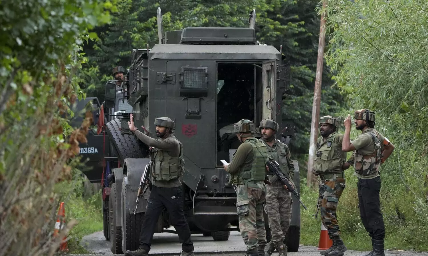 Security forces widen search in J-Ks Anantnag to flush out terrorists