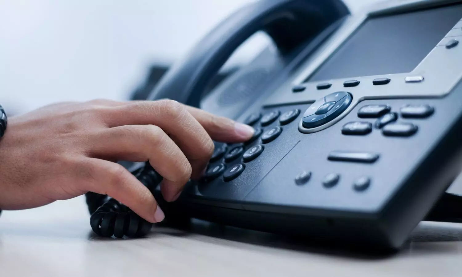 Bdesh interim govt sets up hotline, urges people to provide info about attacks on temples and other religious institutions Bdesh interim govt sets up hotline, urges people to provide info about attacks on temples and other religious institutions