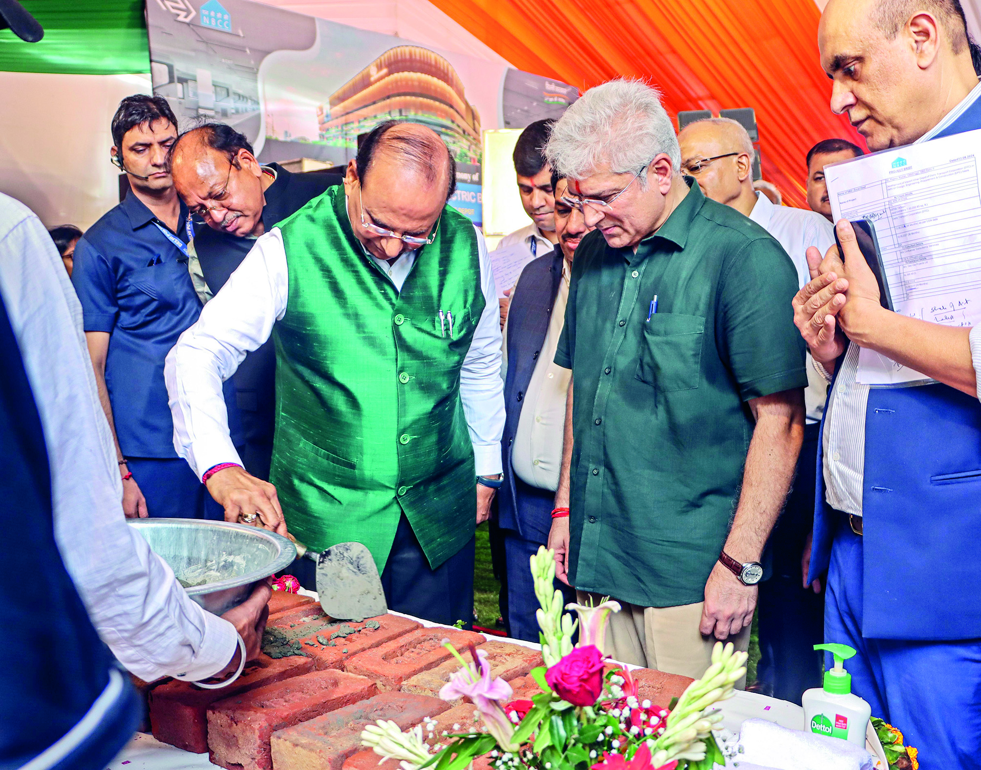 L-G nominates Kailash Gahlot to hoist national flag at I-Day event L-G nominates Kailash Gahlot to hoist national flag at I-Day event