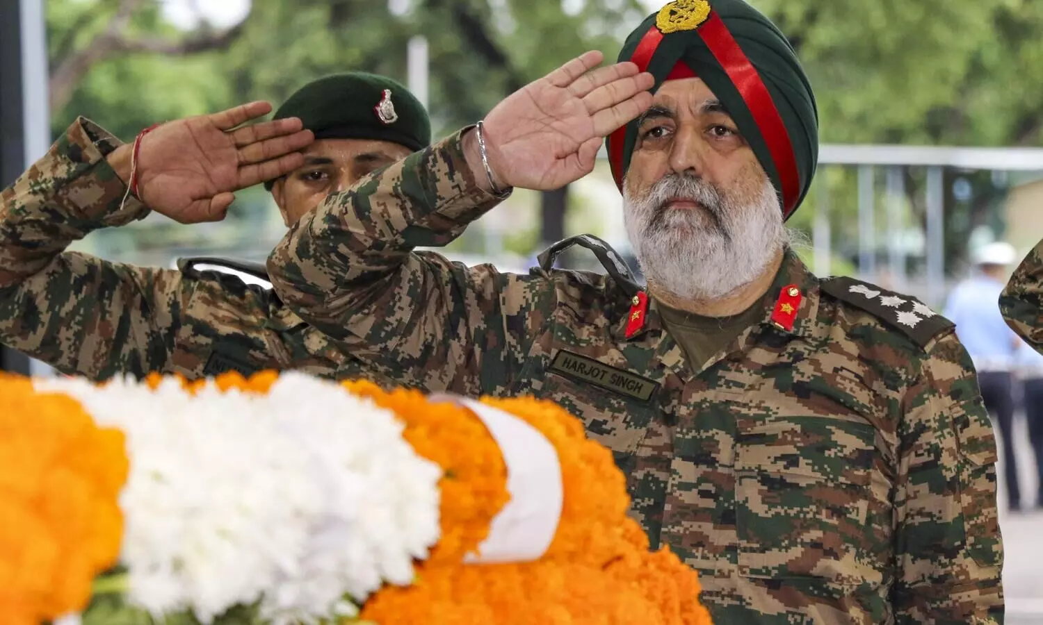 Army, police pay tributes to captain killed in Doda encounter