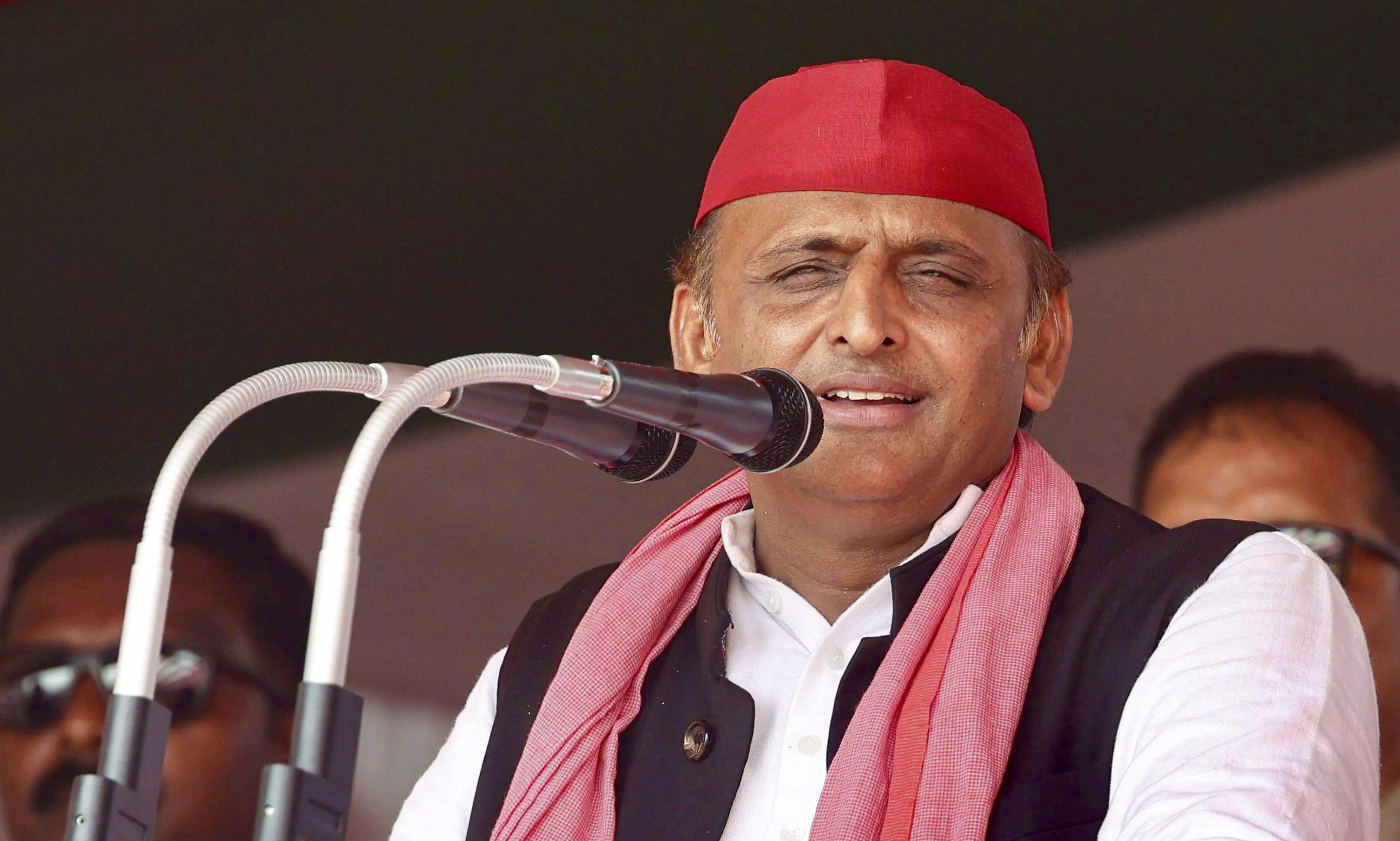 Akhilesh attacks BJP, defends Mamata in Kolkata doctors rape-murder case