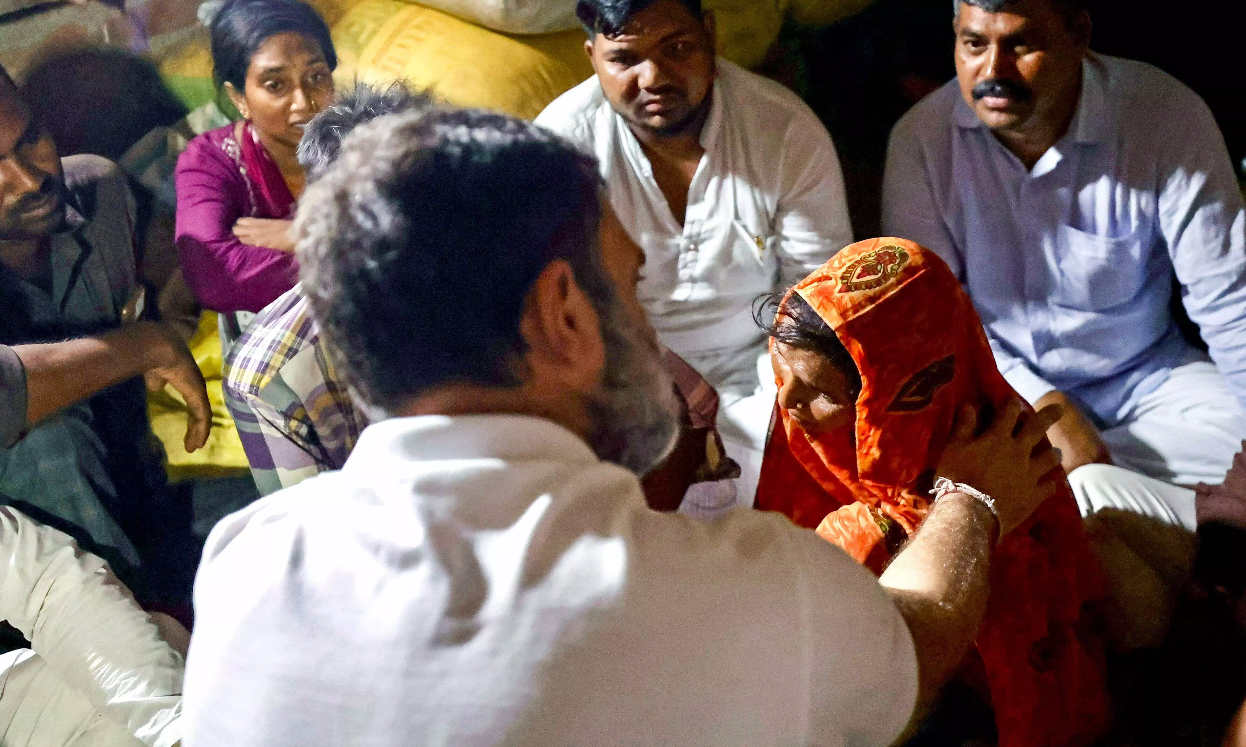 Rahul Gandhi meets family of Dalit man killed in Raebareli, says will ensure justice Rahul Gandhi meets family of Dalit man killed in Raebareli, says will ensure justice