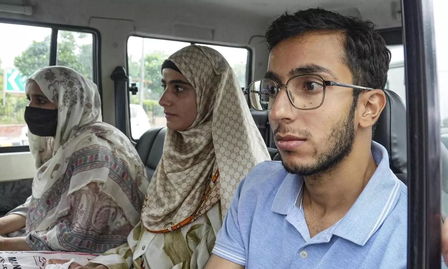 Delhi court seeks NIAs response on Engineer Rashids bail plea