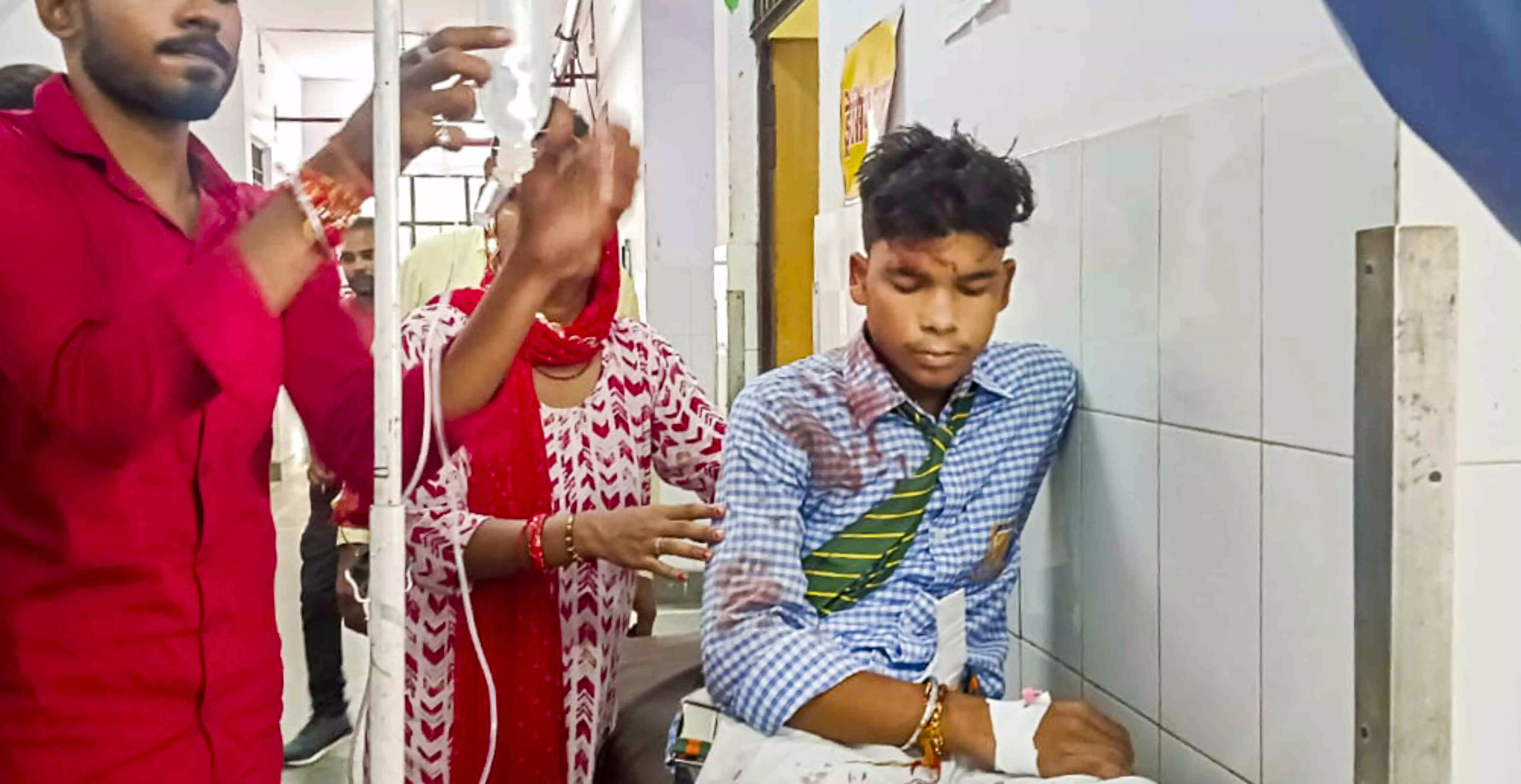 40 children injured after UP school balcony collapses