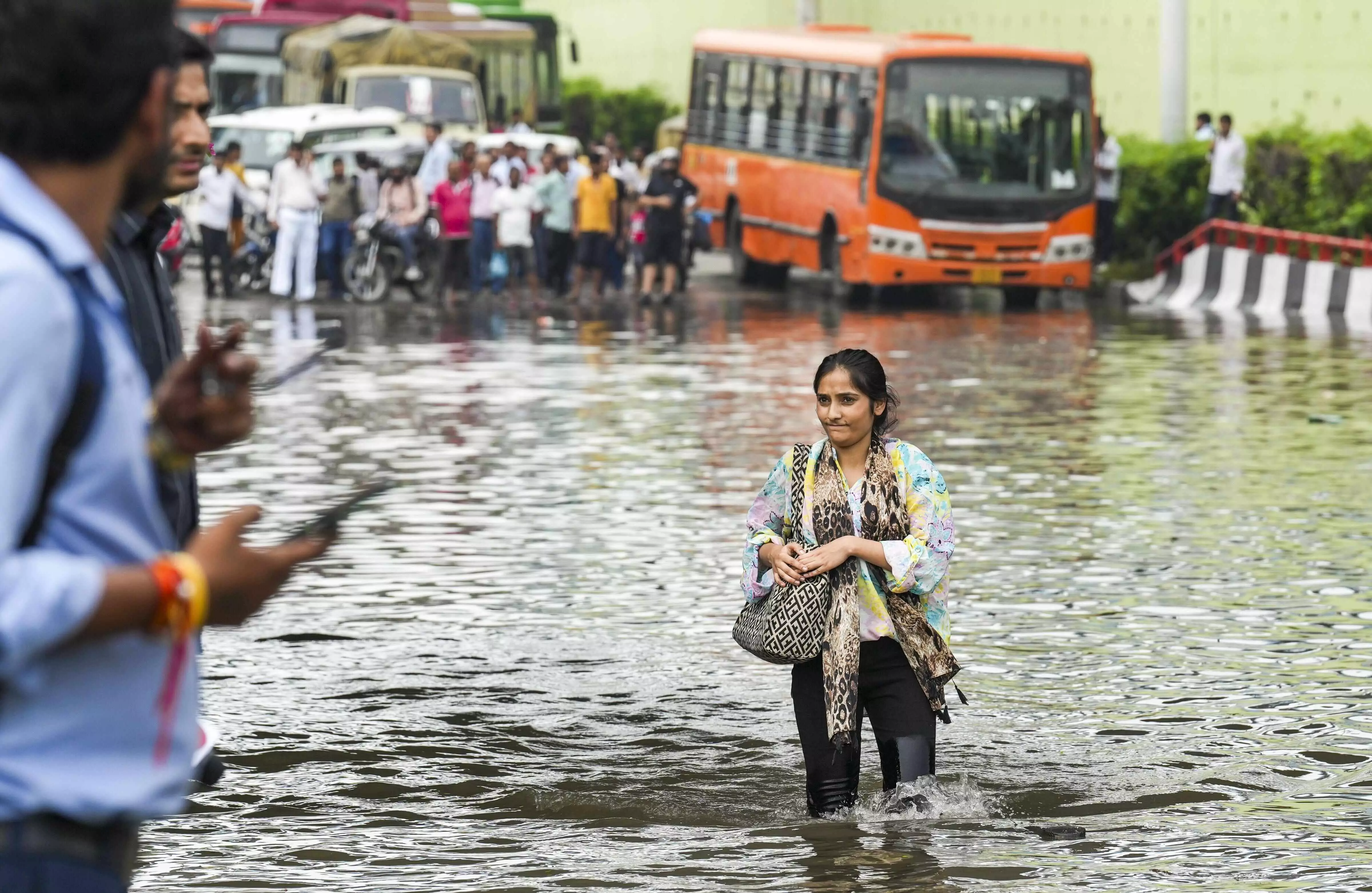 15-year-old boy drowns in waterlogged road in central Delhi 15-year-old boy drowns in waterlogged road in central Delhi