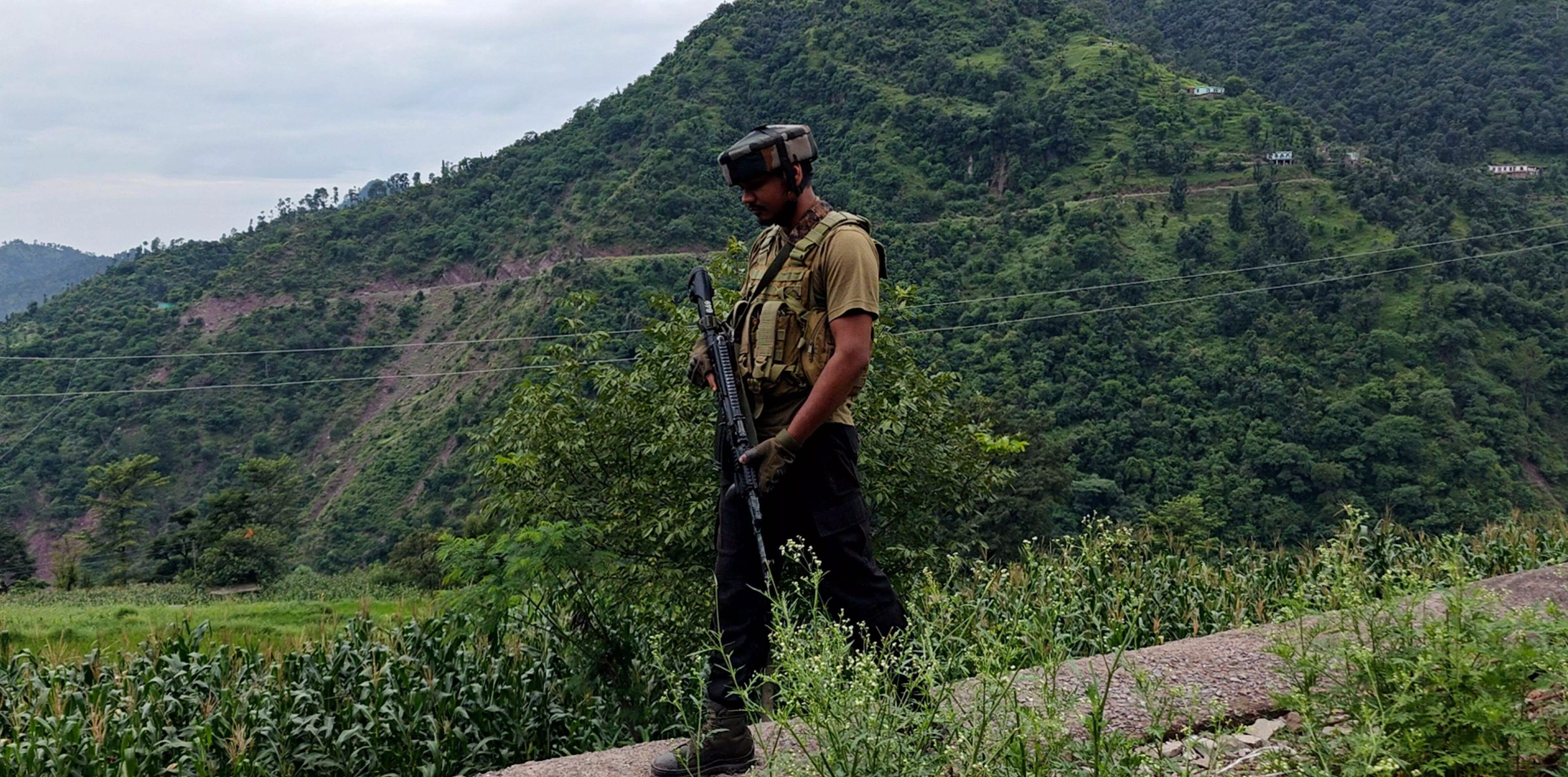 Encounter breaks out following search operation in JKs Rajouri district Encounter breaks out following search operation in JKs Rajouri district