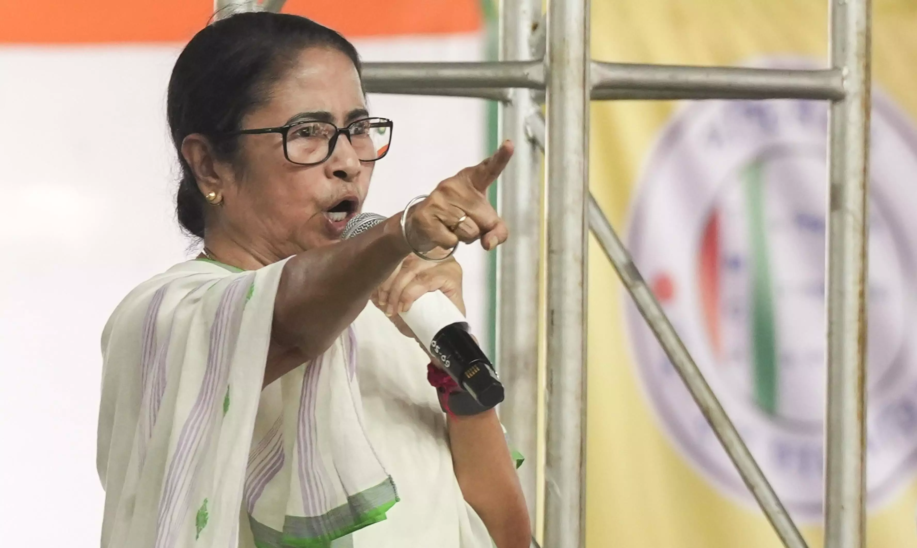 Mamata debunks allegations of threat to agitating doctors