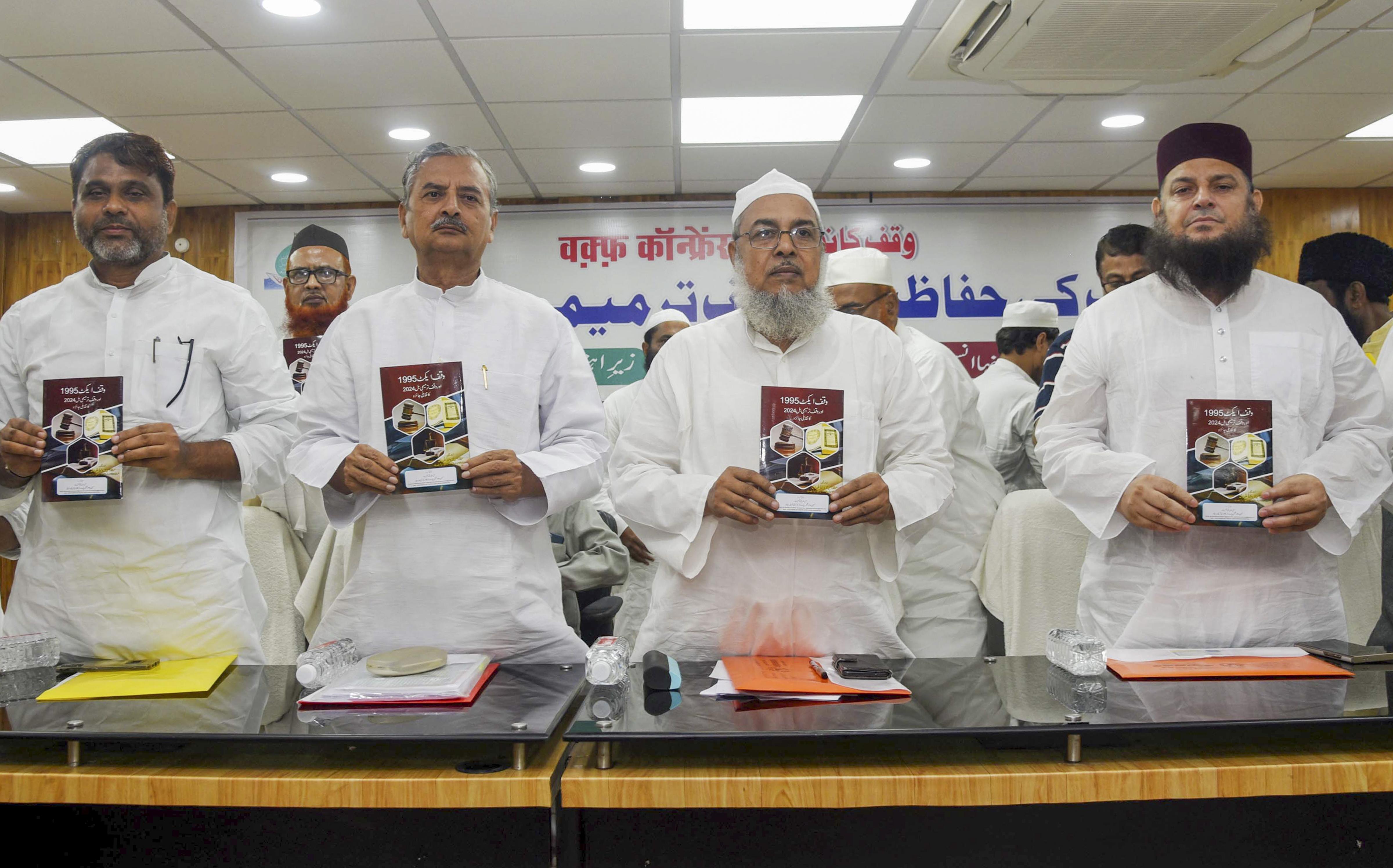 Joint committee on Waqf bill meets; hears views of Muslim bodies