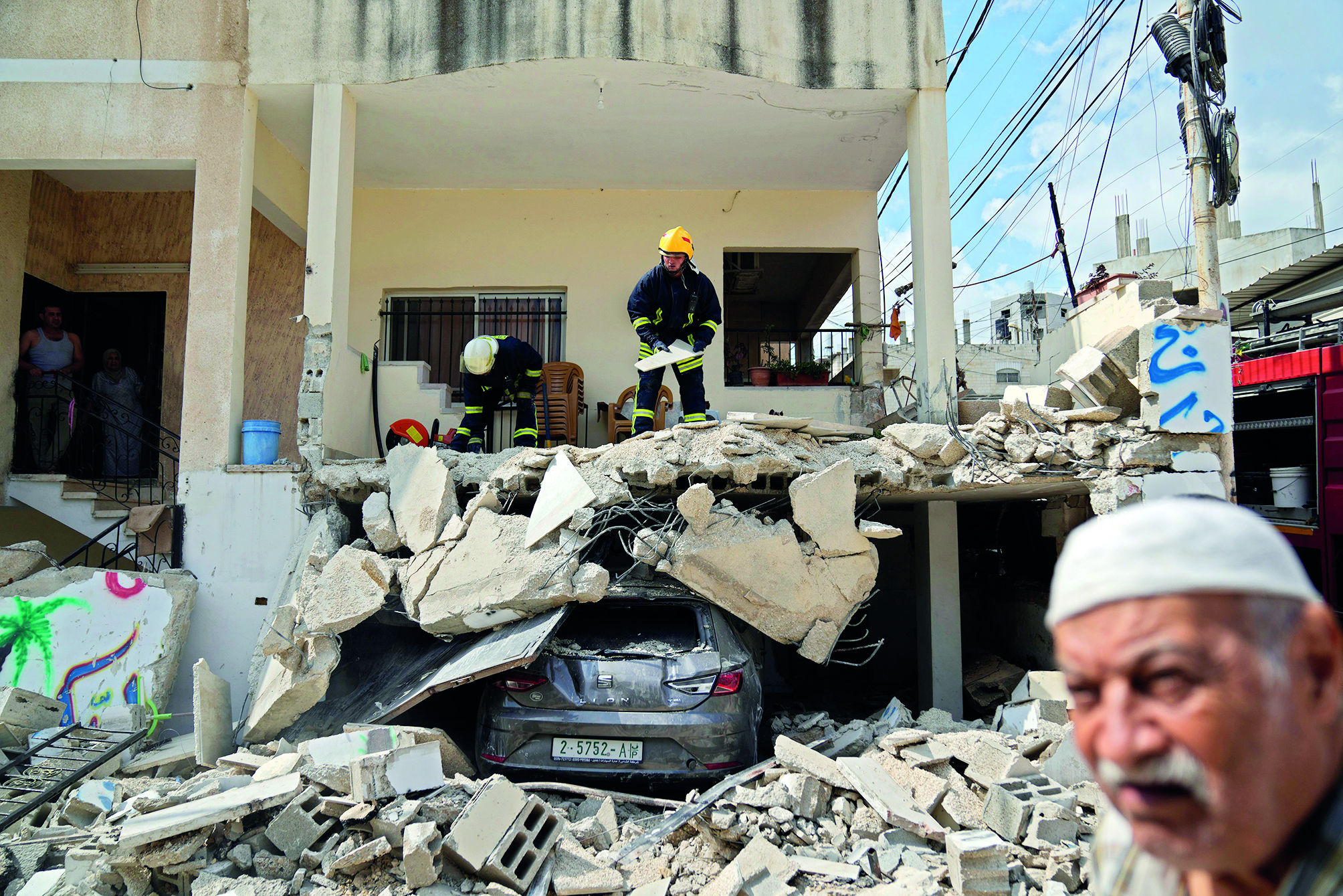 Israel hit convoy to hospital  in Gaza; Tel Aviv denies claim