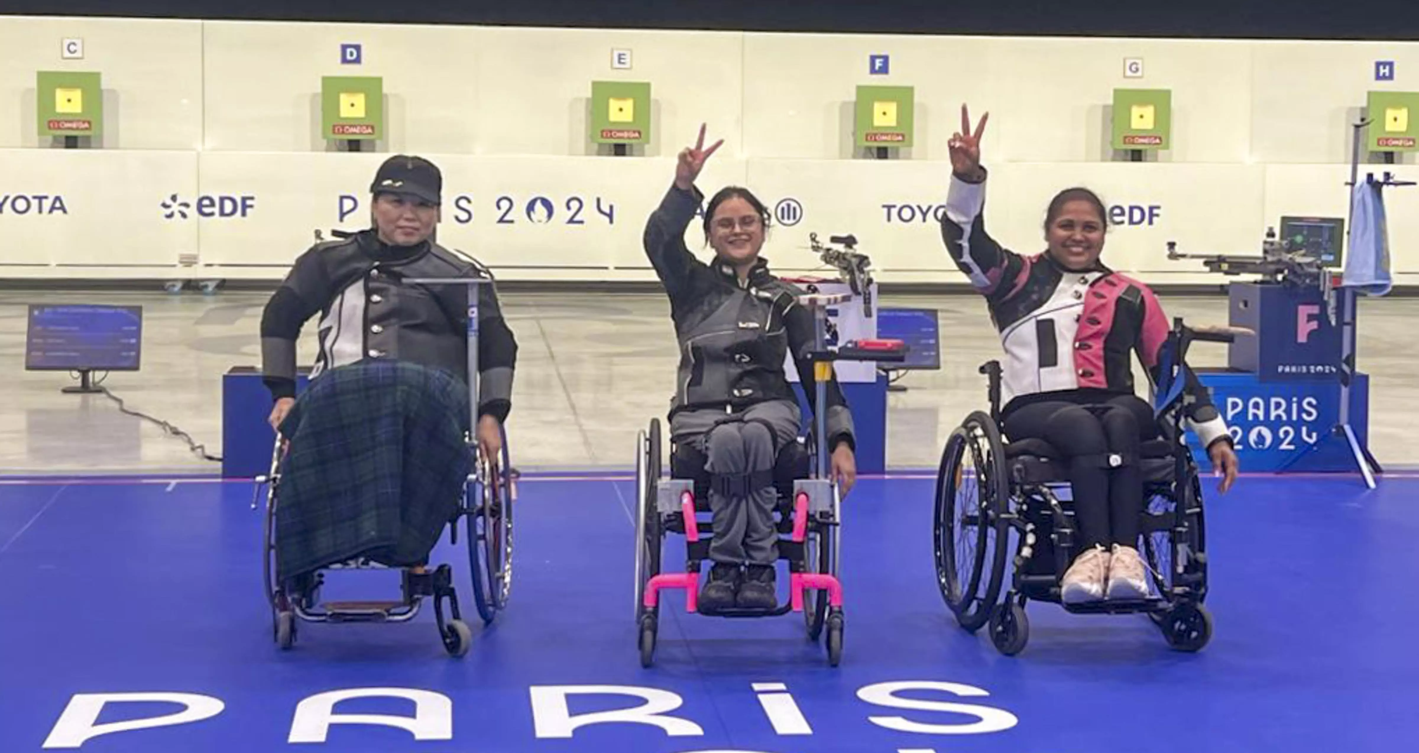 Avani secures gold and Mona wins bronze in historic 10m air rifle double for India at Paralympics Avani secures gold and Mona wins bronze in historic 10m air rifle double for India at Paralympics