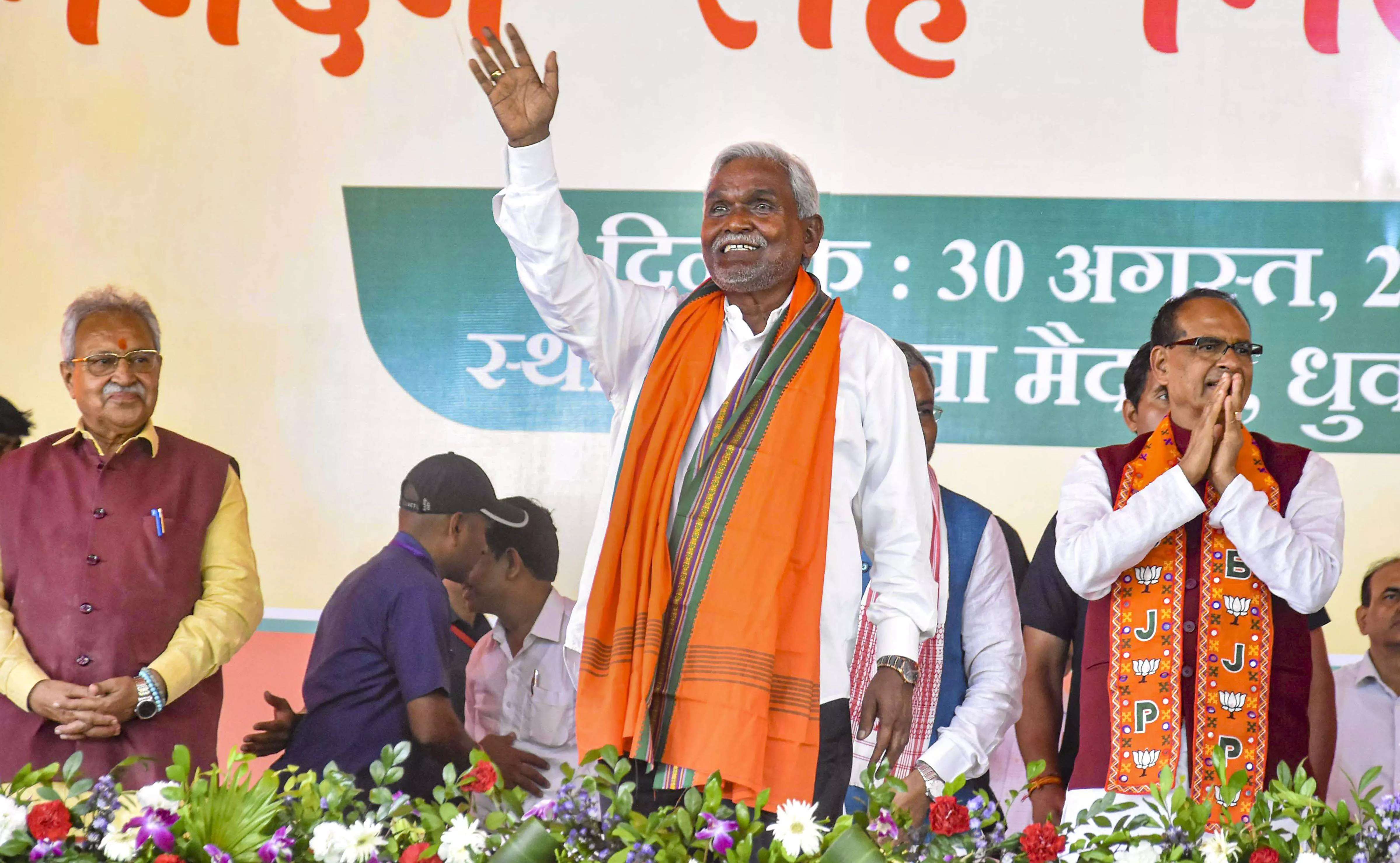 Former Jharkhand CM Champai Soren joins BJP ahead of assembly elections Former Jharkhand CM Champai Soren joins BJP ahead of assembly elections