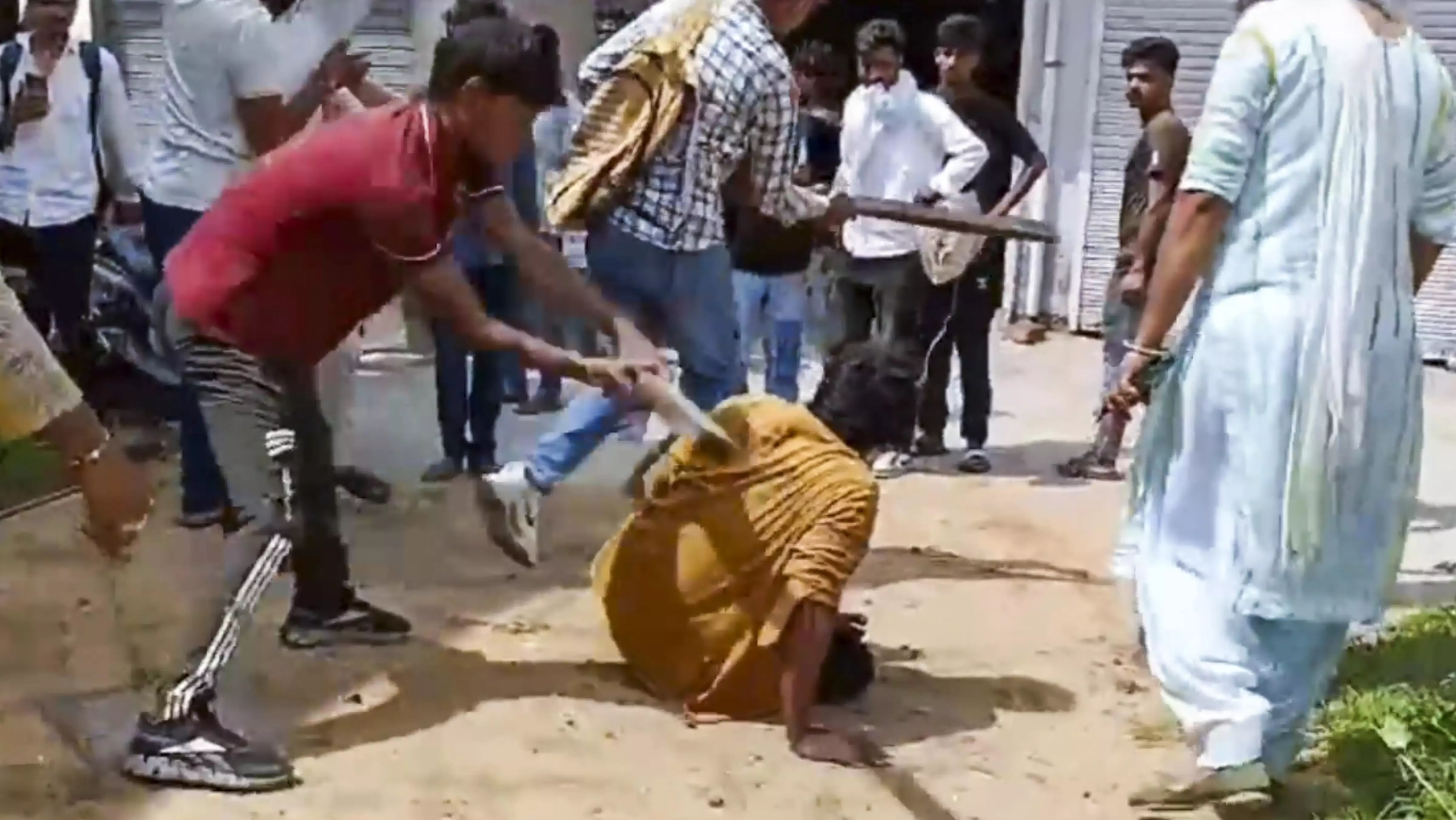 Scrap dealer from WB beaten to death in Haryana over suspicion of eating beef, 5 held
