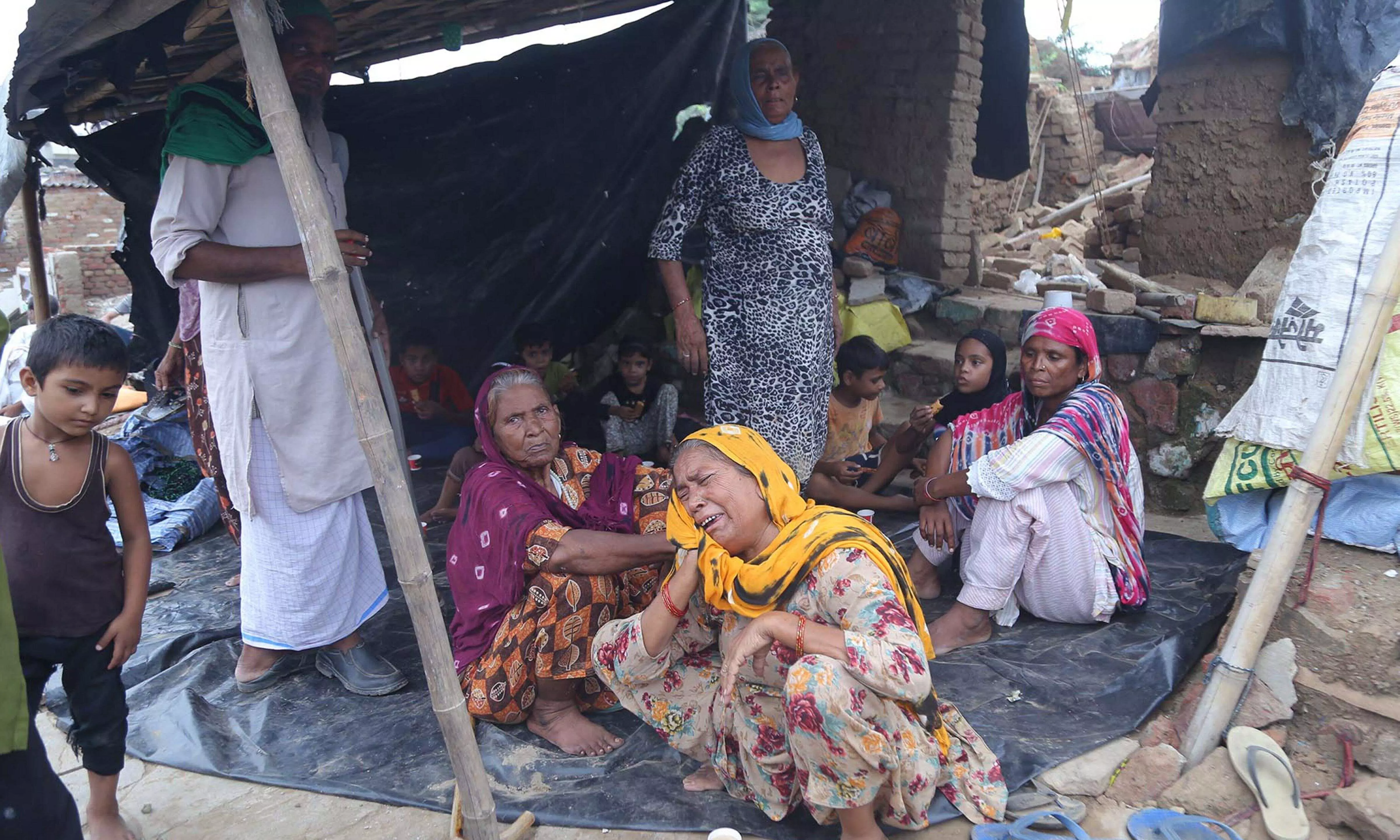 3-year-old girl killed, 4 injured in a house collapse in Mathura 3-year-old girl killed, 4 injured in a house collapse in Mathura
