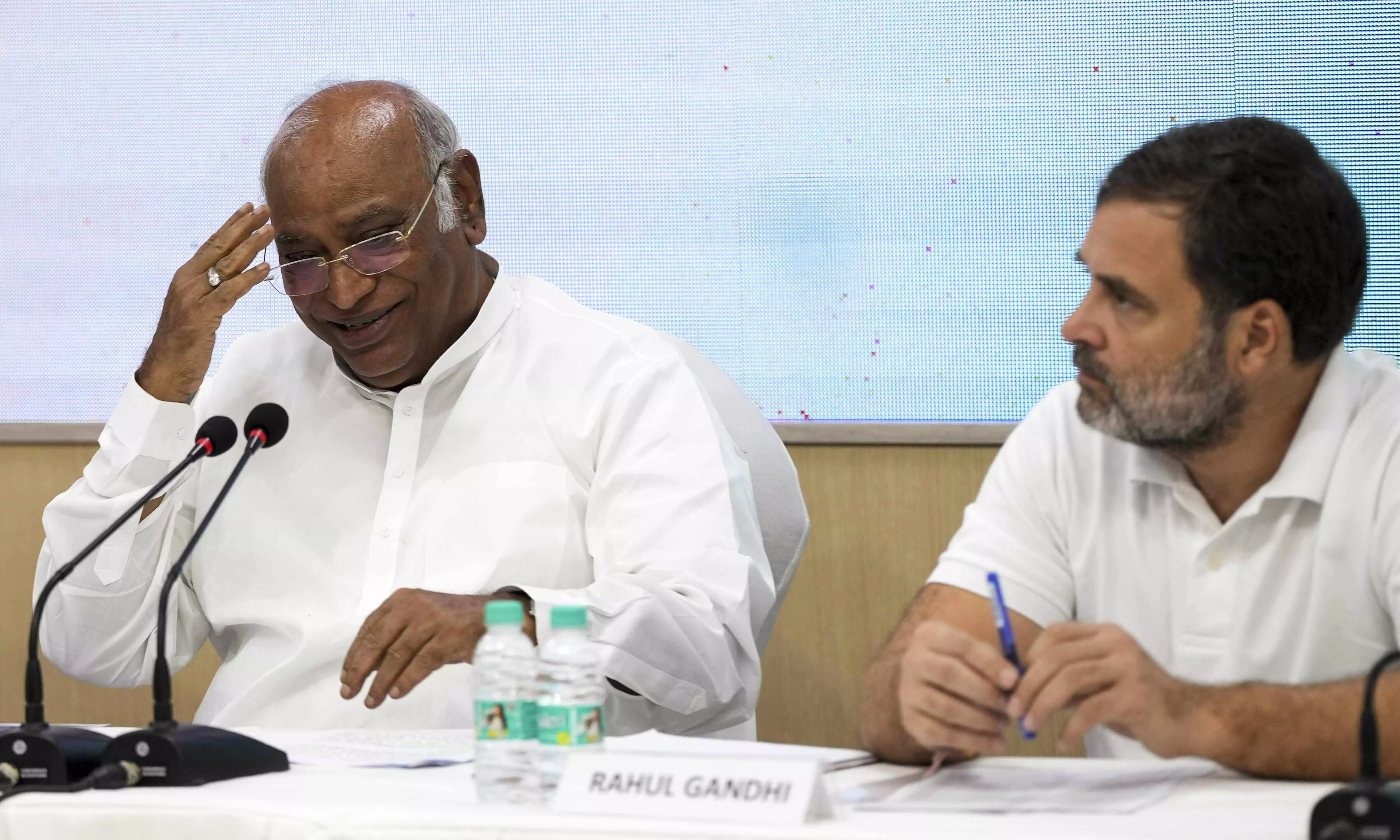 Kharge, Rahul hold meeting with AICC secretaries, joint secys to strengthen organisation Kharge, Rahul hold meeting with AICC secretaries, joint secys to strengthen organisation