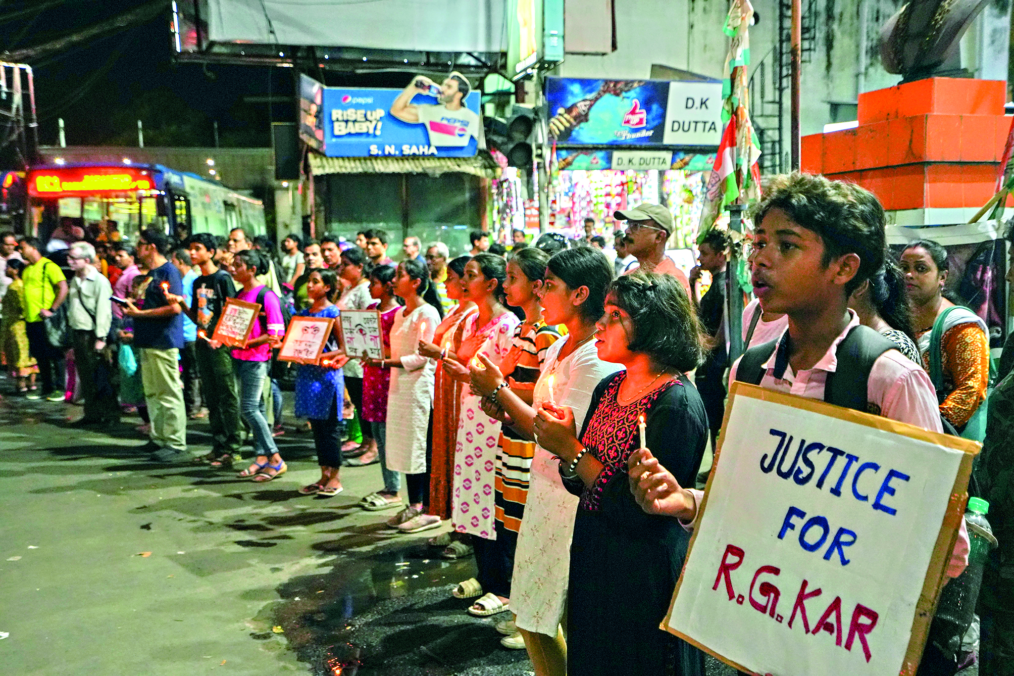 Ahead of SC hearing Trinamool ups ante, demands answers from CBI