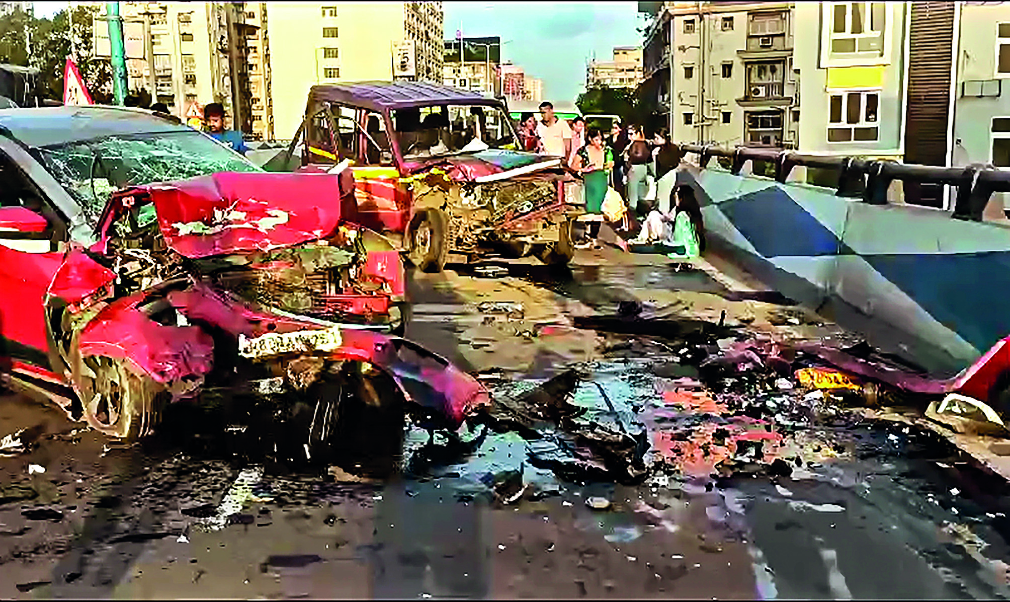 Youth killed after bike collides with the guard wall on Maa Flyover