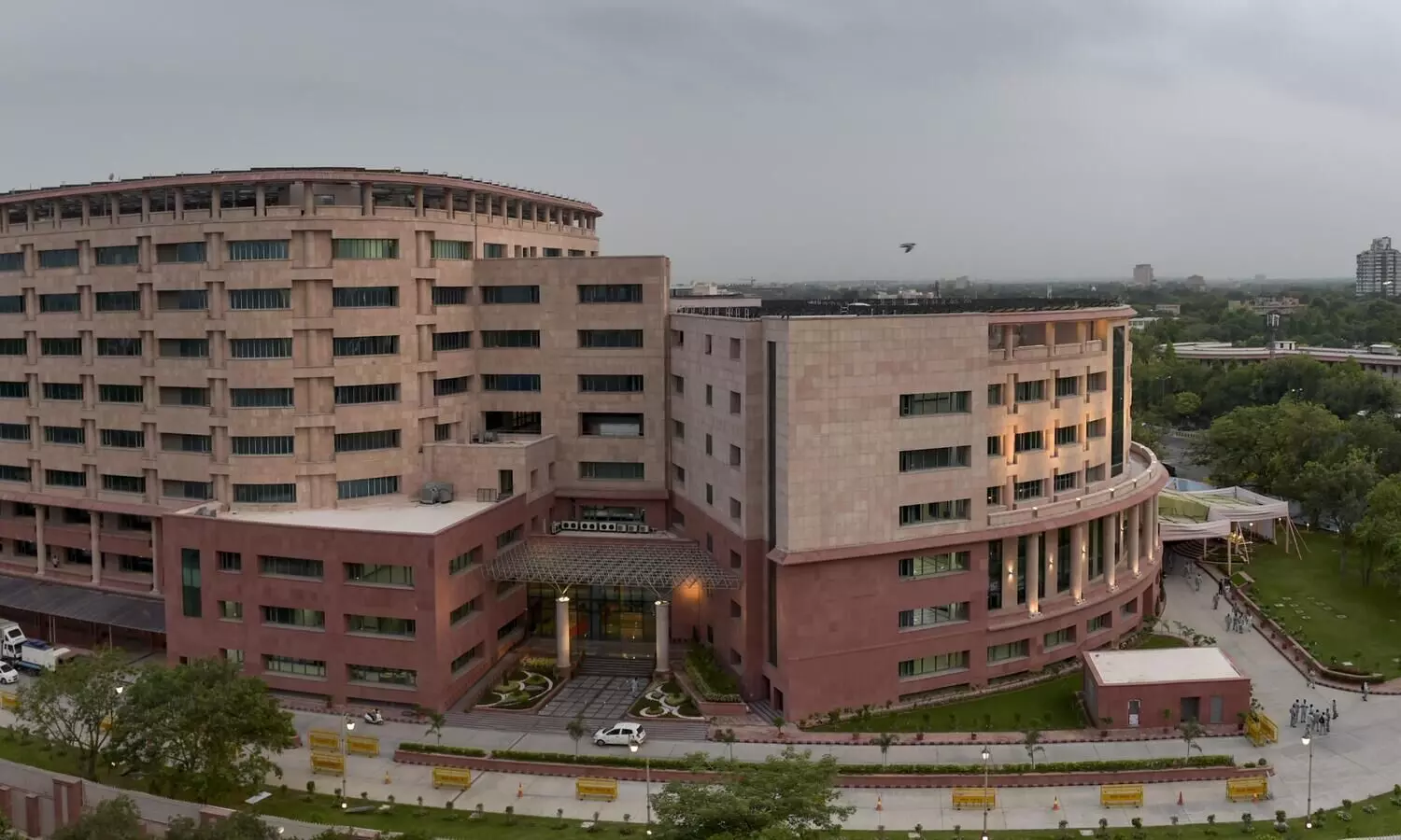 SC orders Ukhand medical college to release original documents of MBBS students