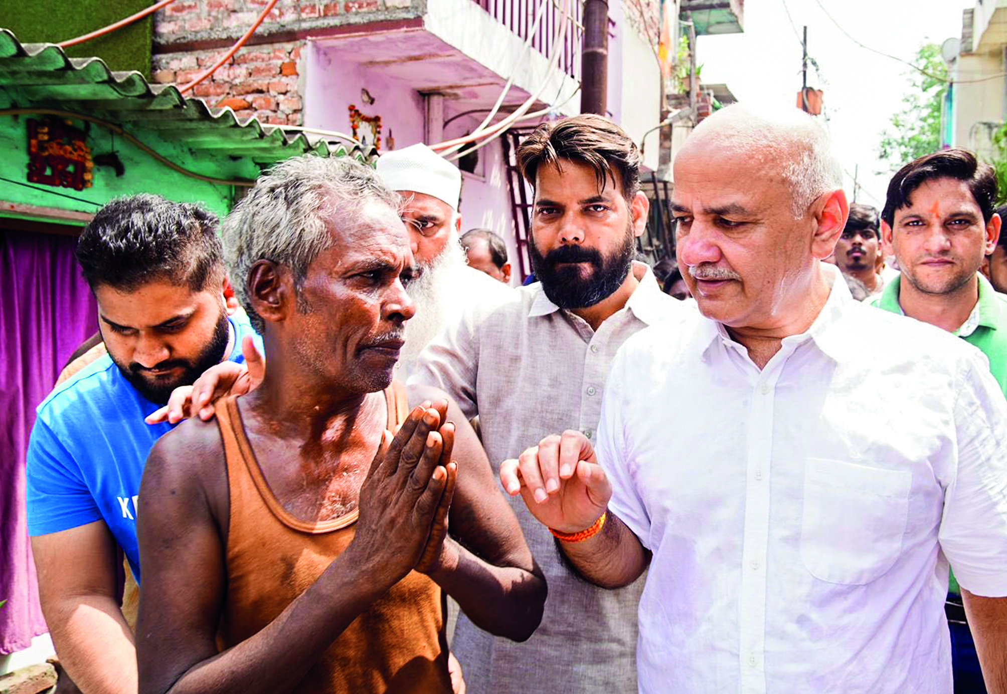 AAP, BJP spar over PWD’s demolition notices to Madrasi Camp slum residents AAP, BJP spar over PWD’s demolition notices to Madrasi Camp slum residents