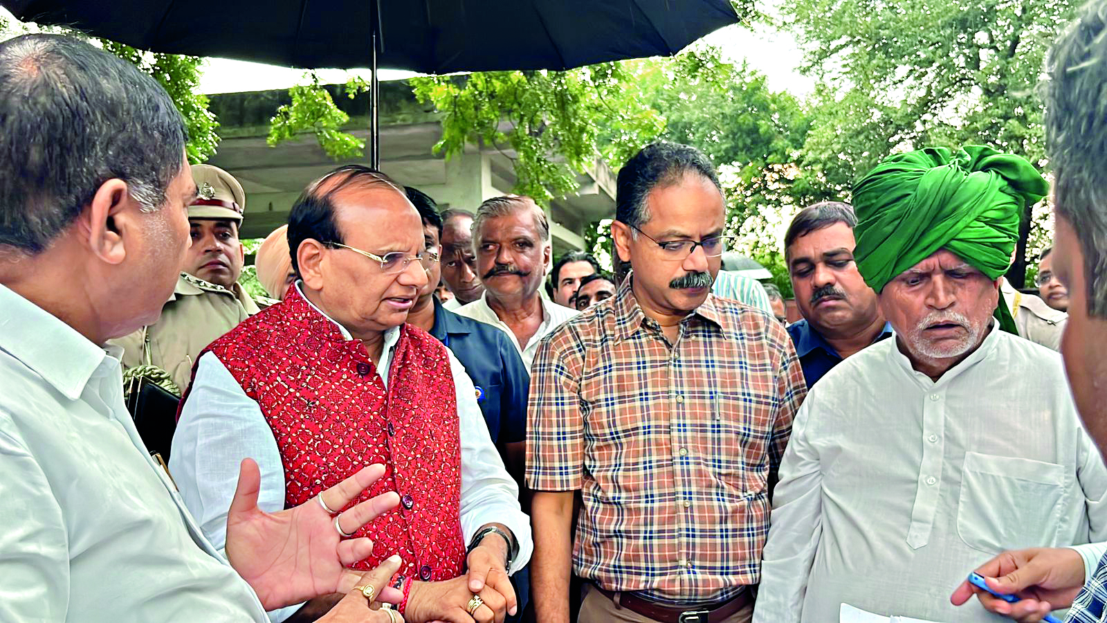 L-G lays foundation stone of 47 developmental projs in N Delhi L-G lays foundation stone of 47 developmental projs in N Delhi