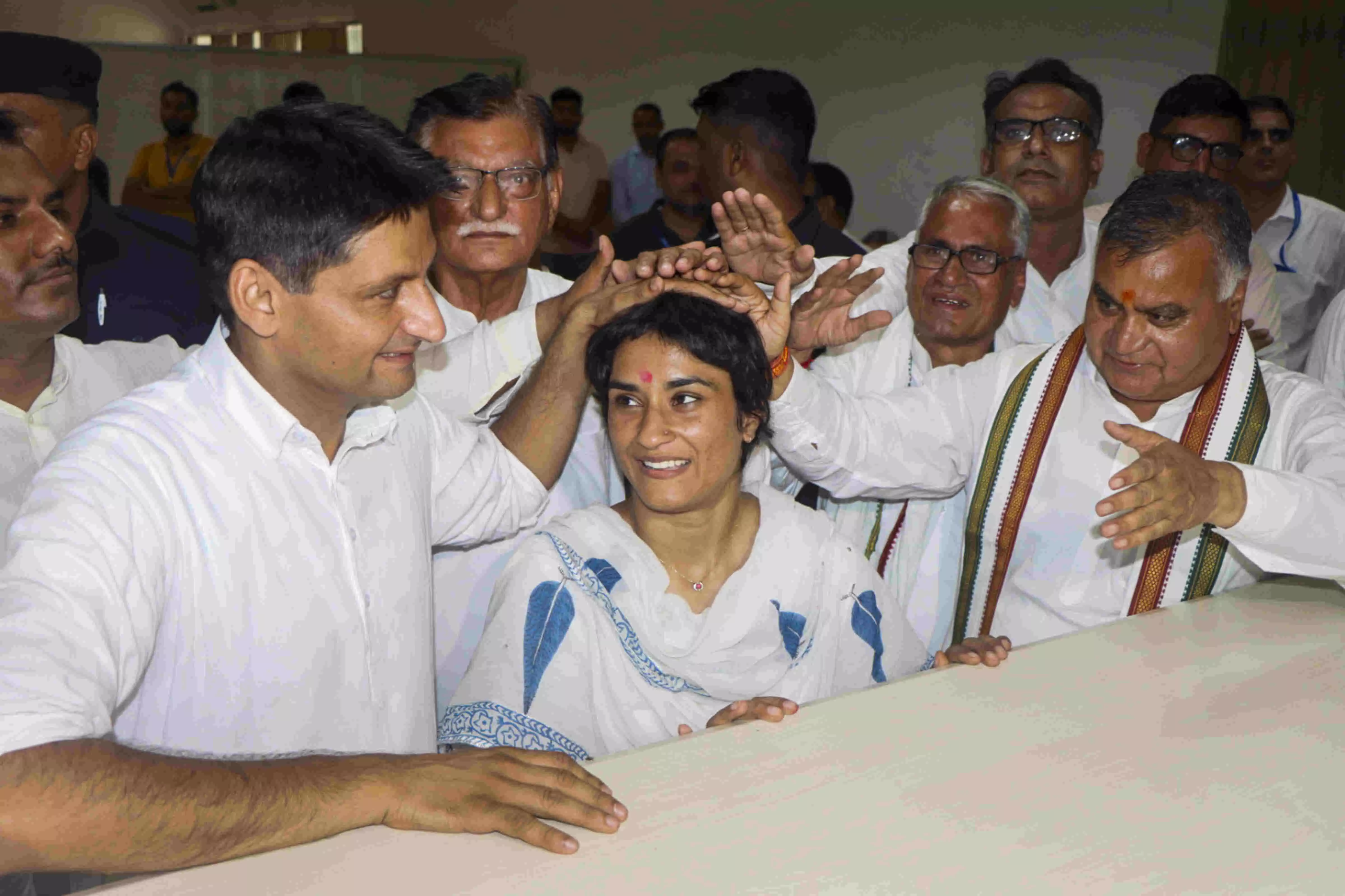 Vinesh Phogat files nomination, says vote for Cong under Bhupinder Hoodas leadership Vinesh Phogat files nomination, says vote for Cong under Bhupinder Hoodas leadership