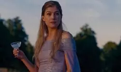 Rosamund Pike to lead corporate thriller series Thumblite