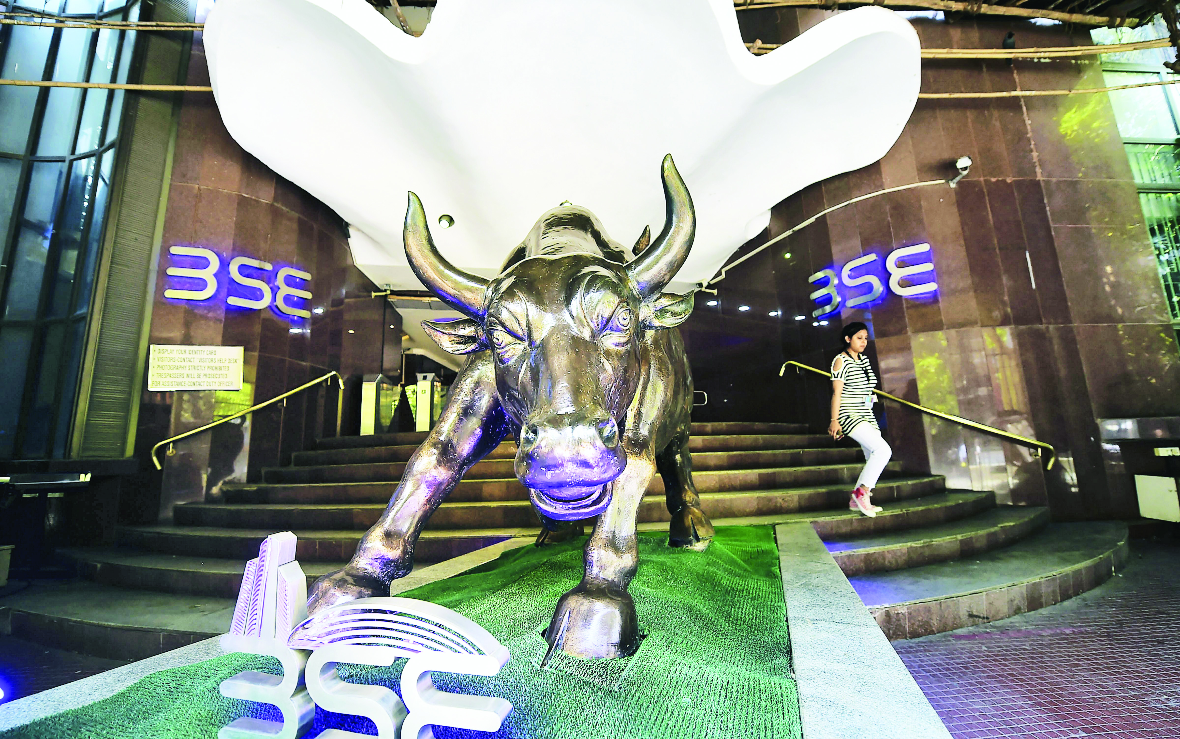 Nine of top-10 firms add   `2 lakh crore in m-cap