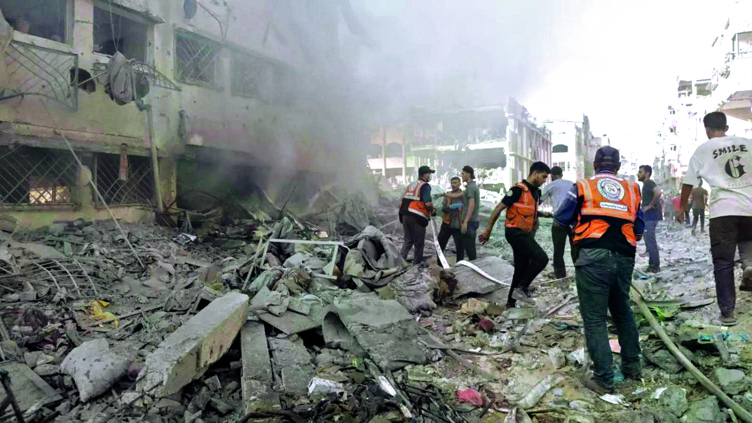 Israeli airstrikes kill 16 in Gaza