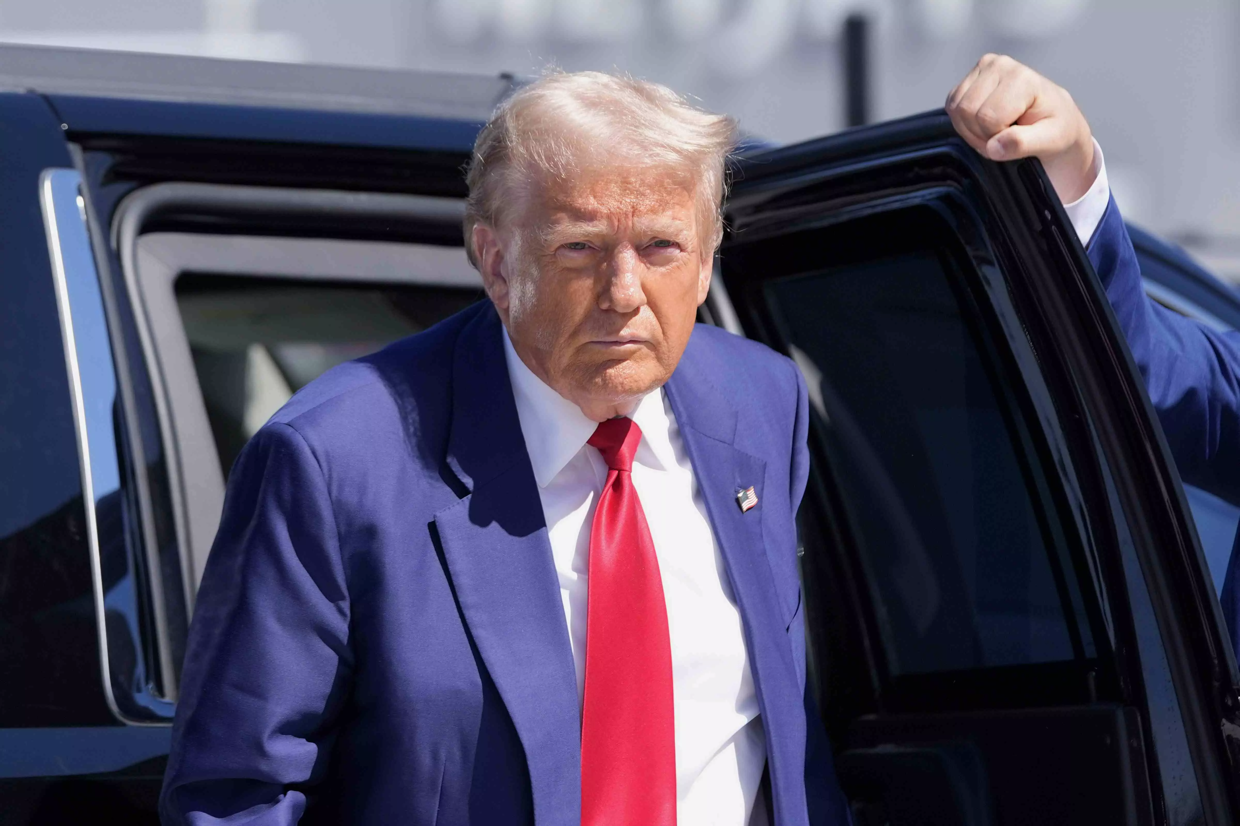 A second apparent attempt on Trumps life raises questions about how it could have happened again