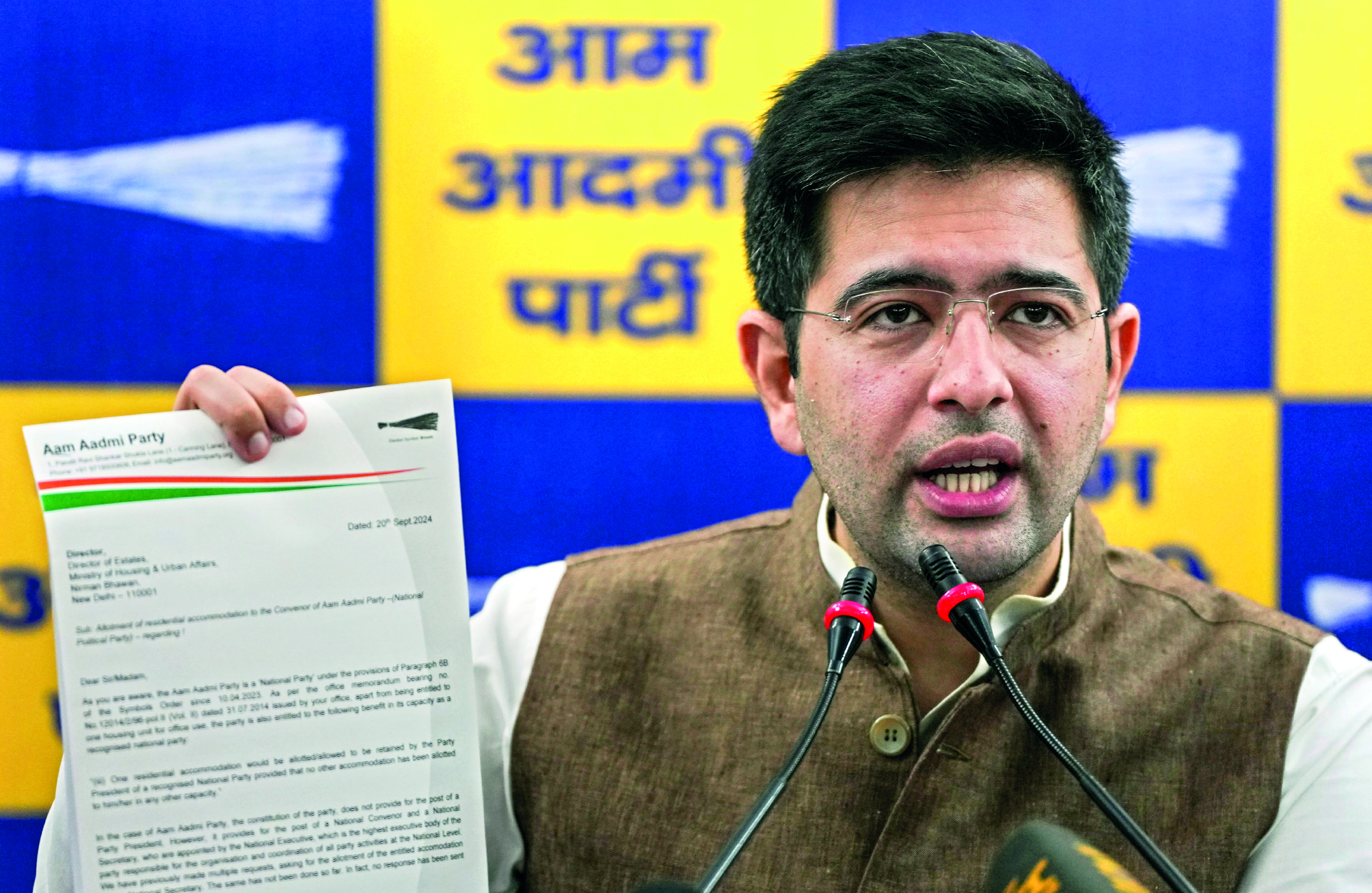AAP demands govt accommodation for Kejriwal, says he is entitled to it