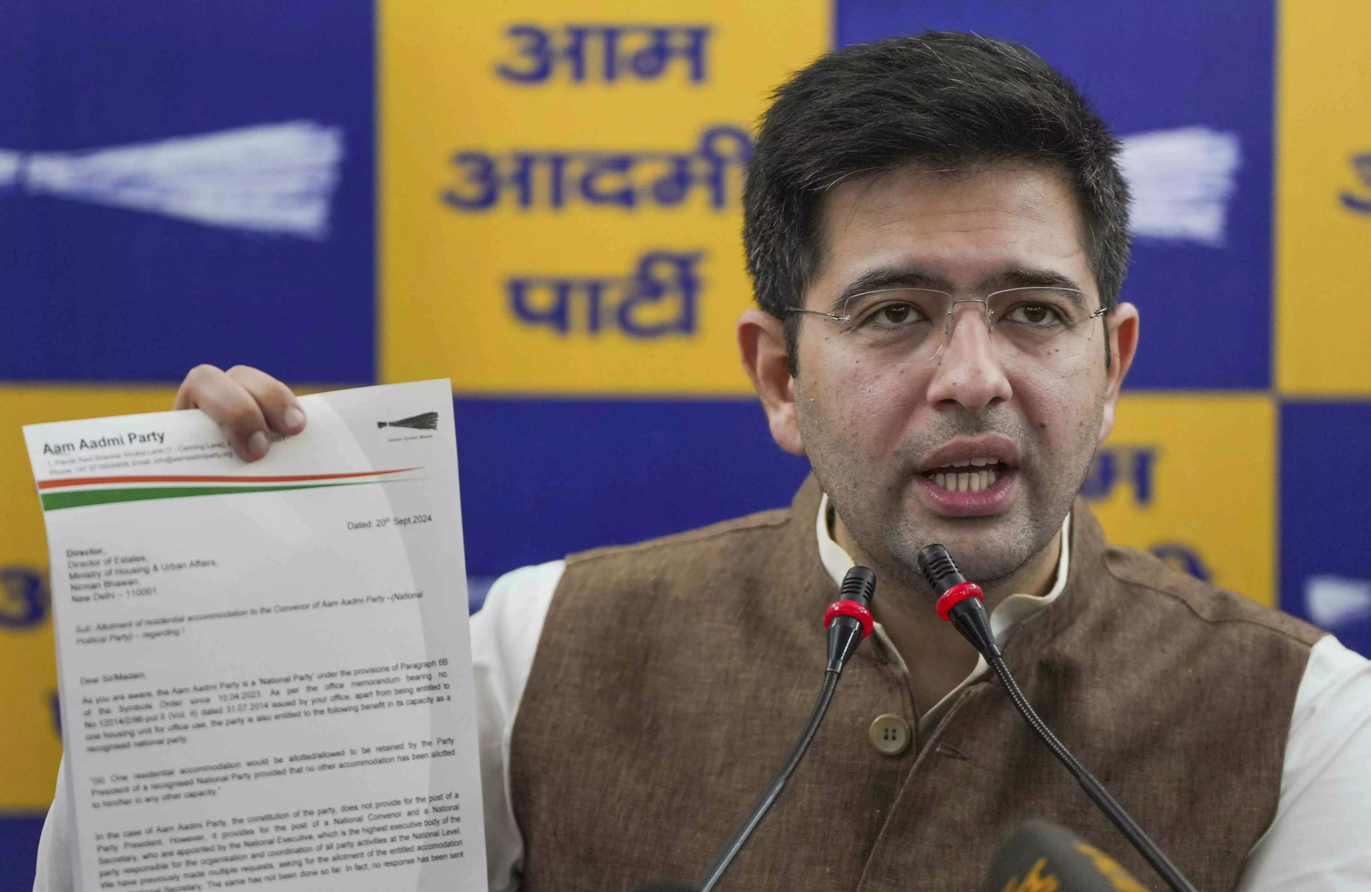 AAP demands govt accommodation for Kejriwal, says he is entitled to it AAP demands govt accommodation for Kejriwal, says he is entitled to it