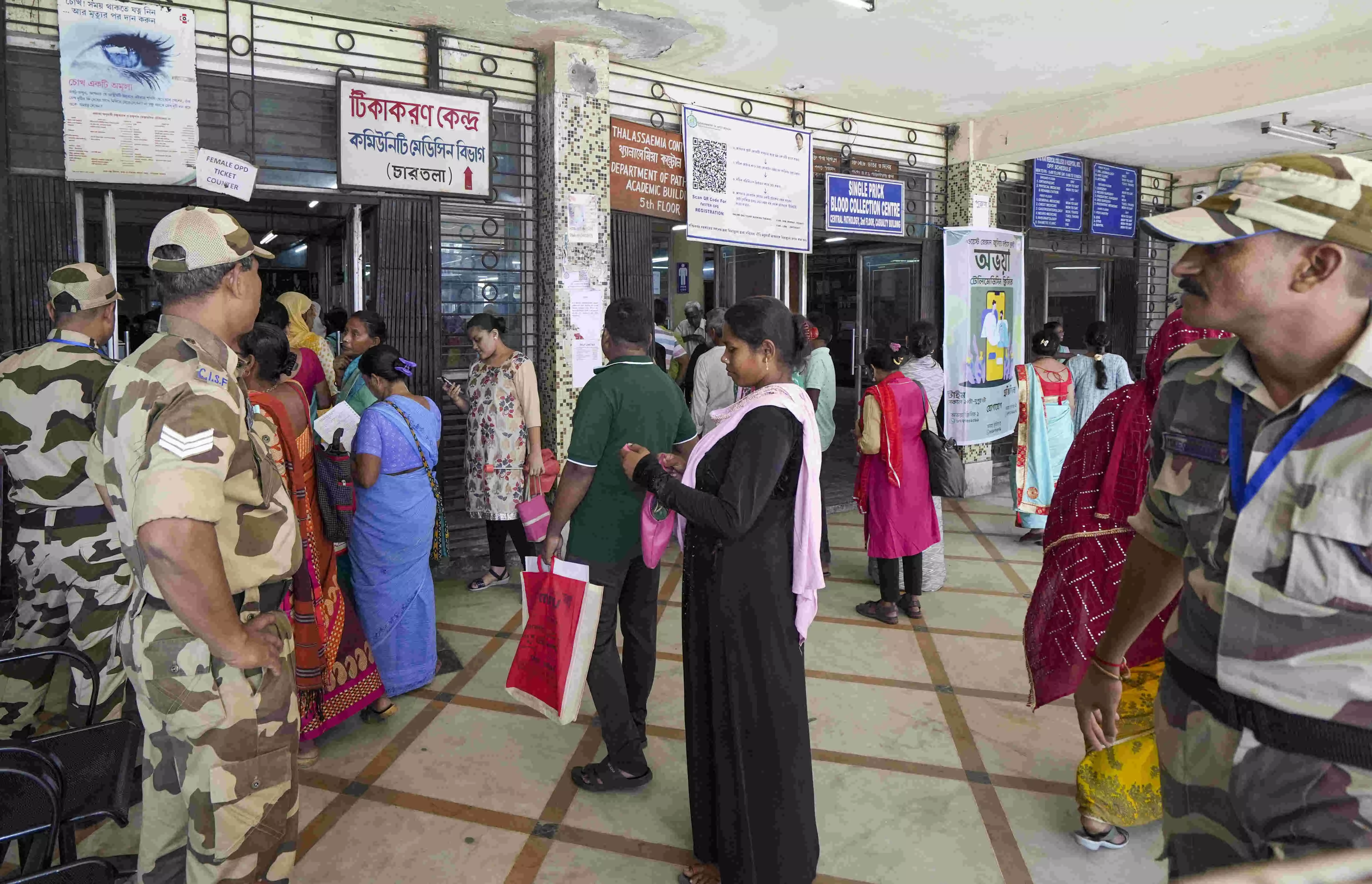 Junior docs resume duties partially at state-run hospitals in Bengal after 42 days Junior docs resume duties partially at state-run hospitals in Bengal after 42 days
