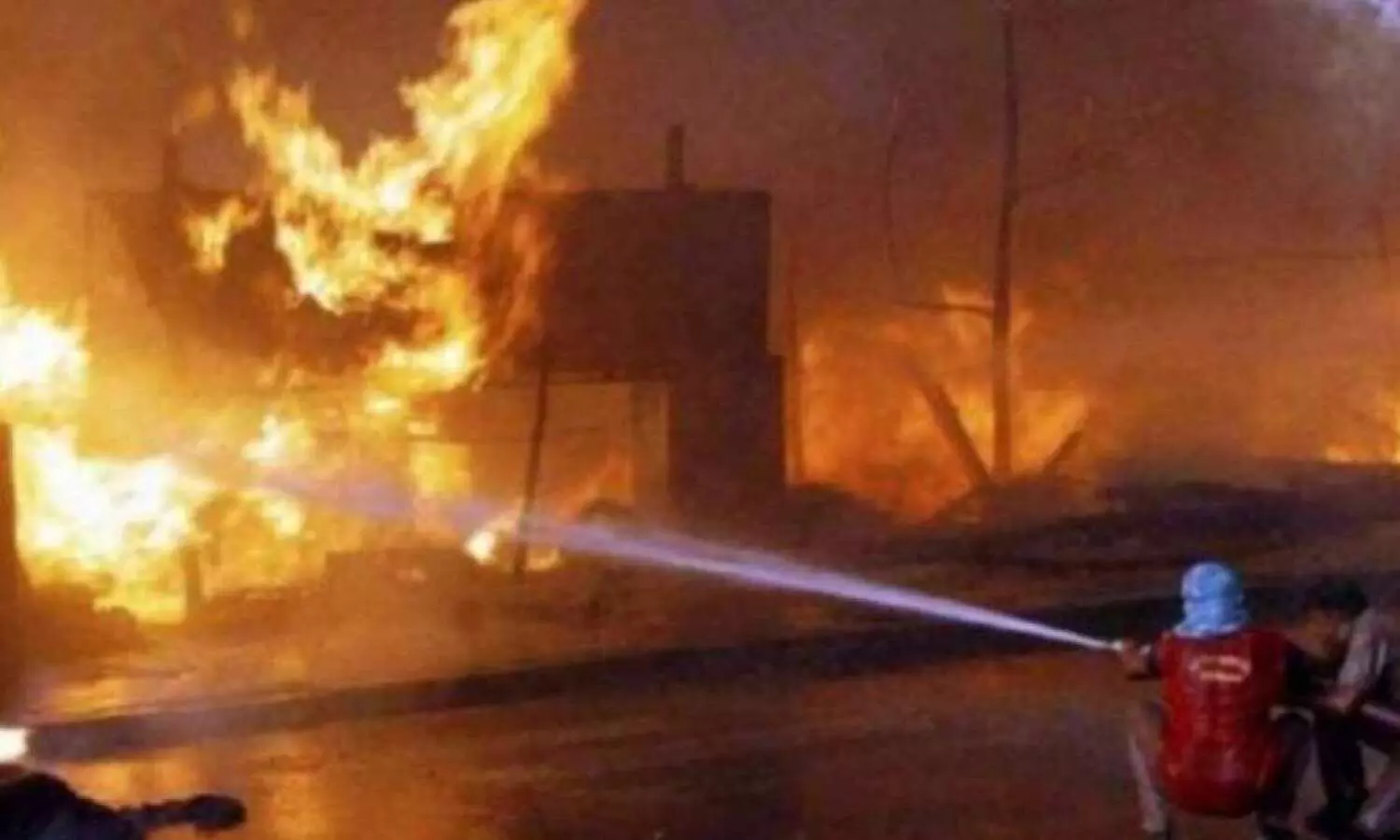 Fire in mattress factory in Kanpur, six killed