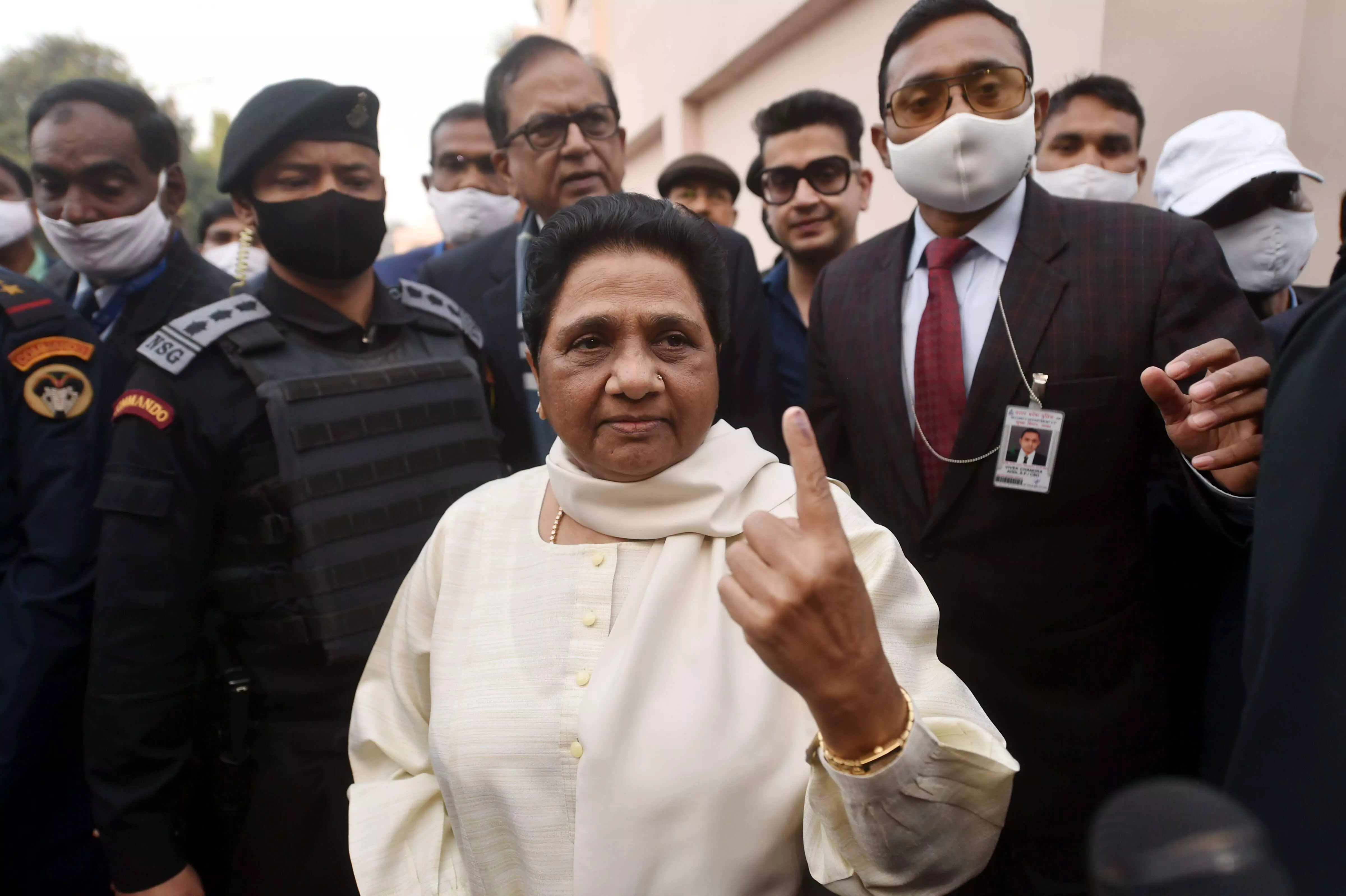 Mayawati urges Dalit leaders to break ties with Congress, casteist parties ahead of Haryana polls Mayawati urges Dalit leaders to break ties with Congress, casteist parties ahead of Haryana polls