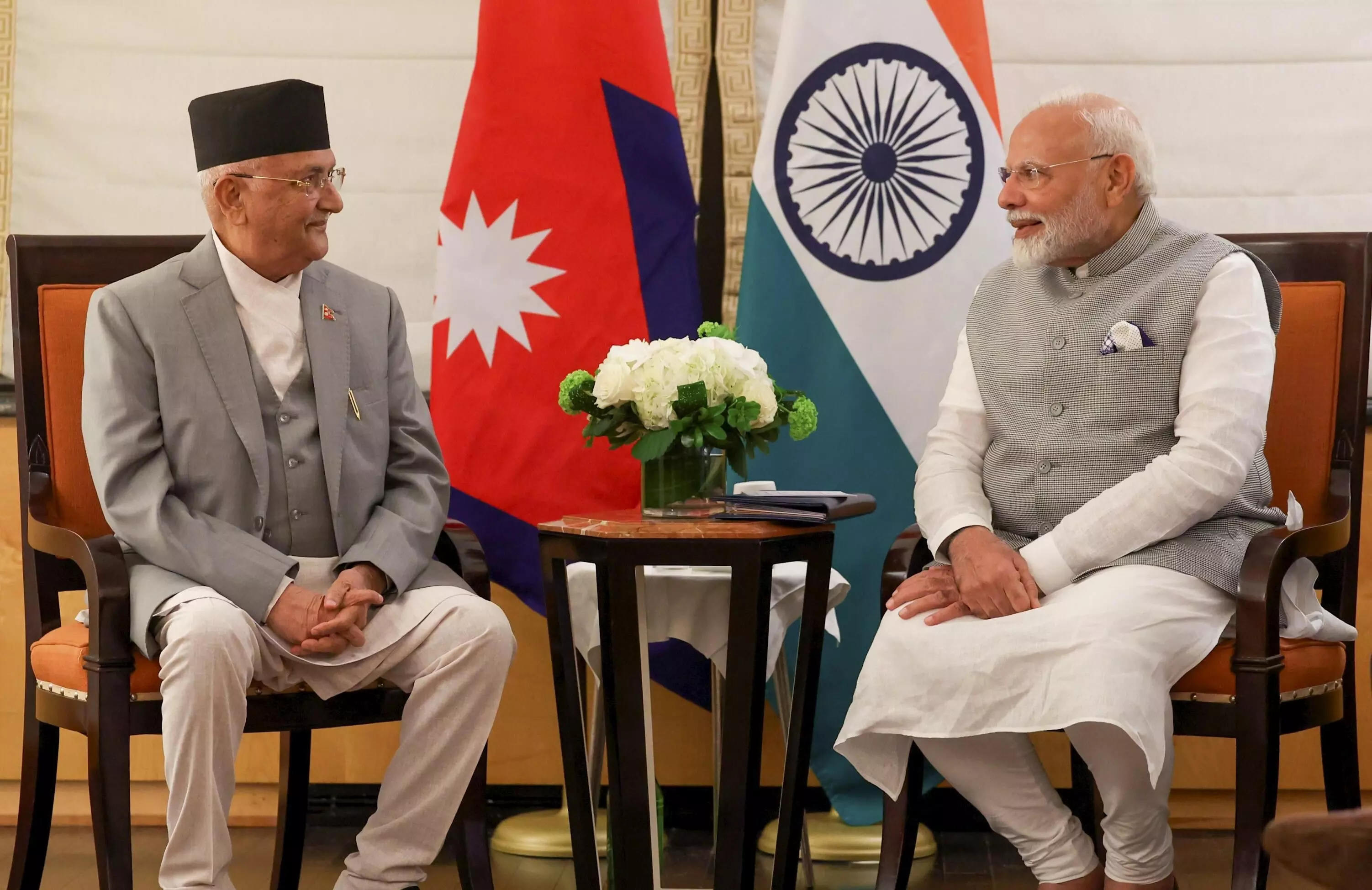 PM Modi meets global leaders including Nepalese counterpart & Palestinian President in New York