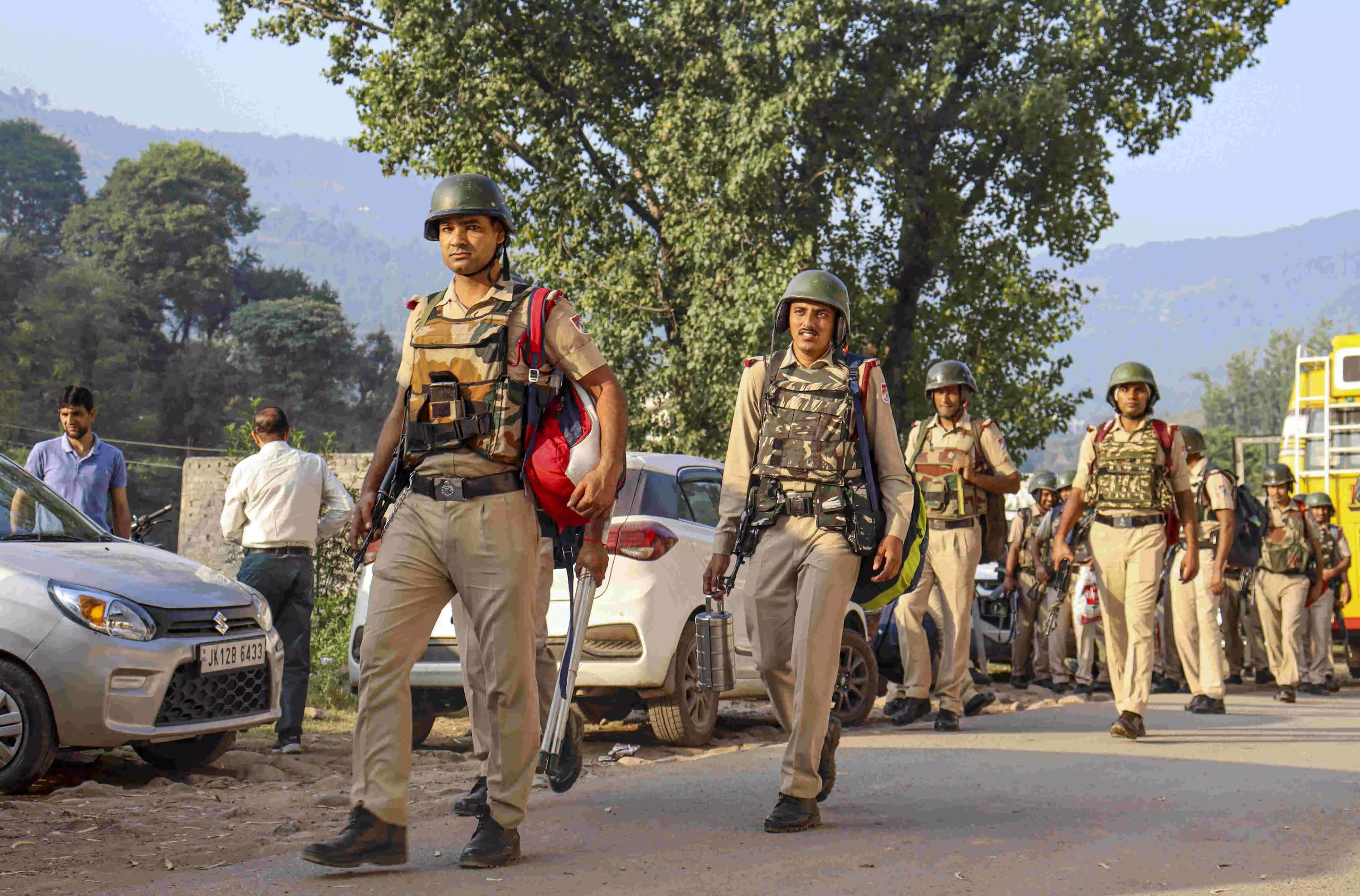 Omar, Ravinder Raina, Tariq Karra among 239 candidates in fray in 2nd phase of J&K polls Omar, Ravinder Raina, Tariq Karra among 239 candidates in fray in 2nd phase of J&K polls