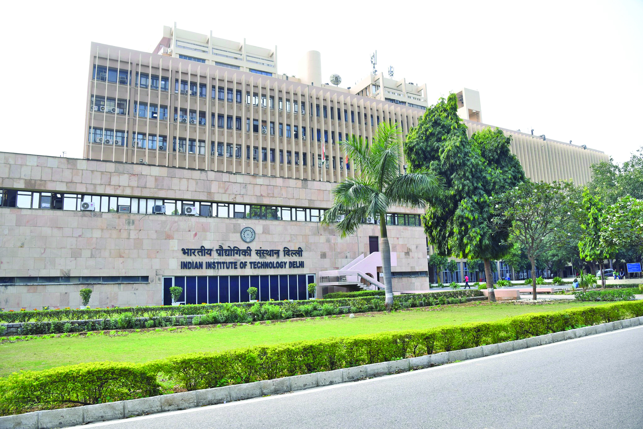 IIT Delhi demonstrates new polymeric material having potential to develop devices for data storage