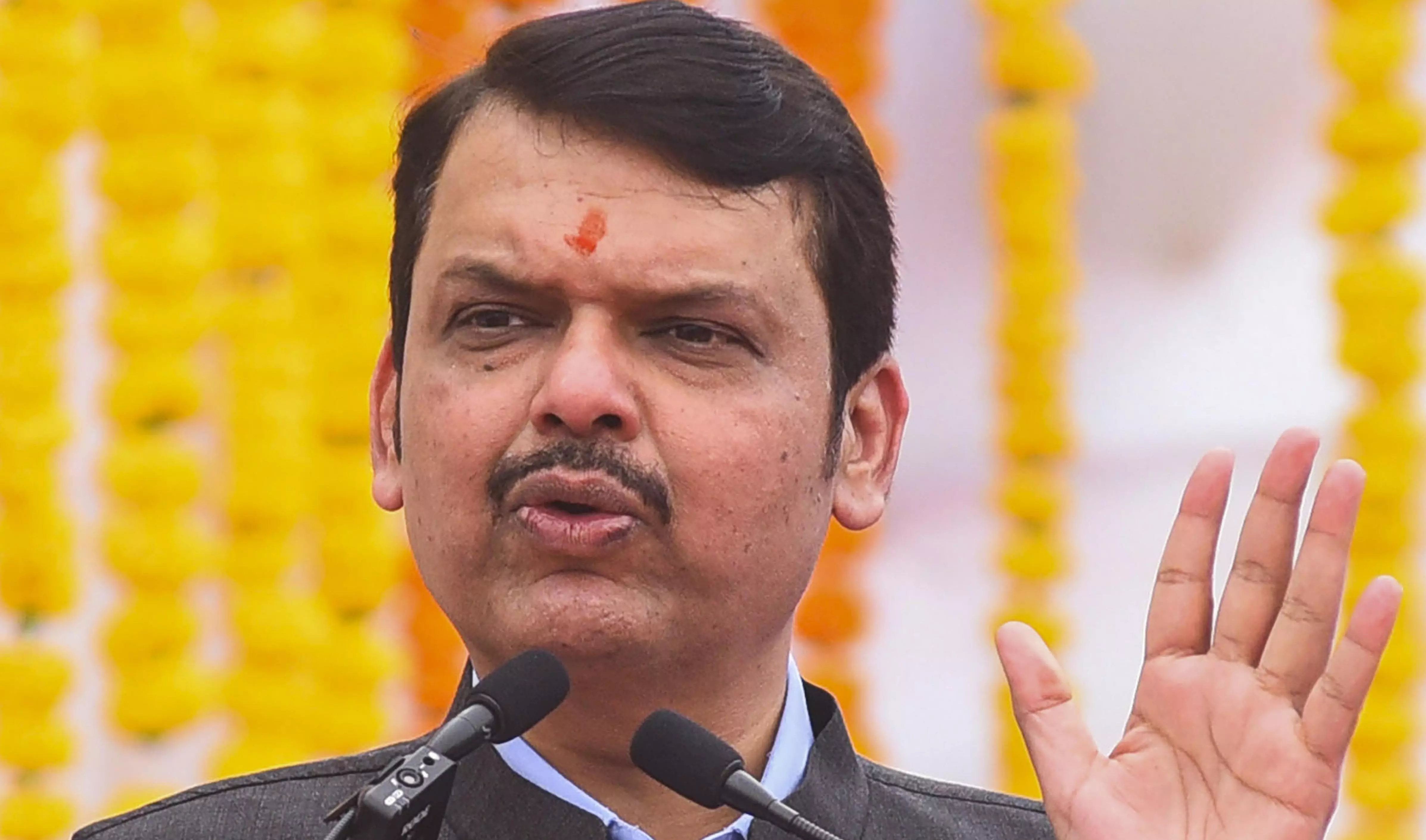 Woman vandalises DyCM Fadnavis name plate outside his office in Mantralaya; cops begin search Woman vandalises DyCM Fadnavis name plate outside his office in Mantralaya; cops begin search