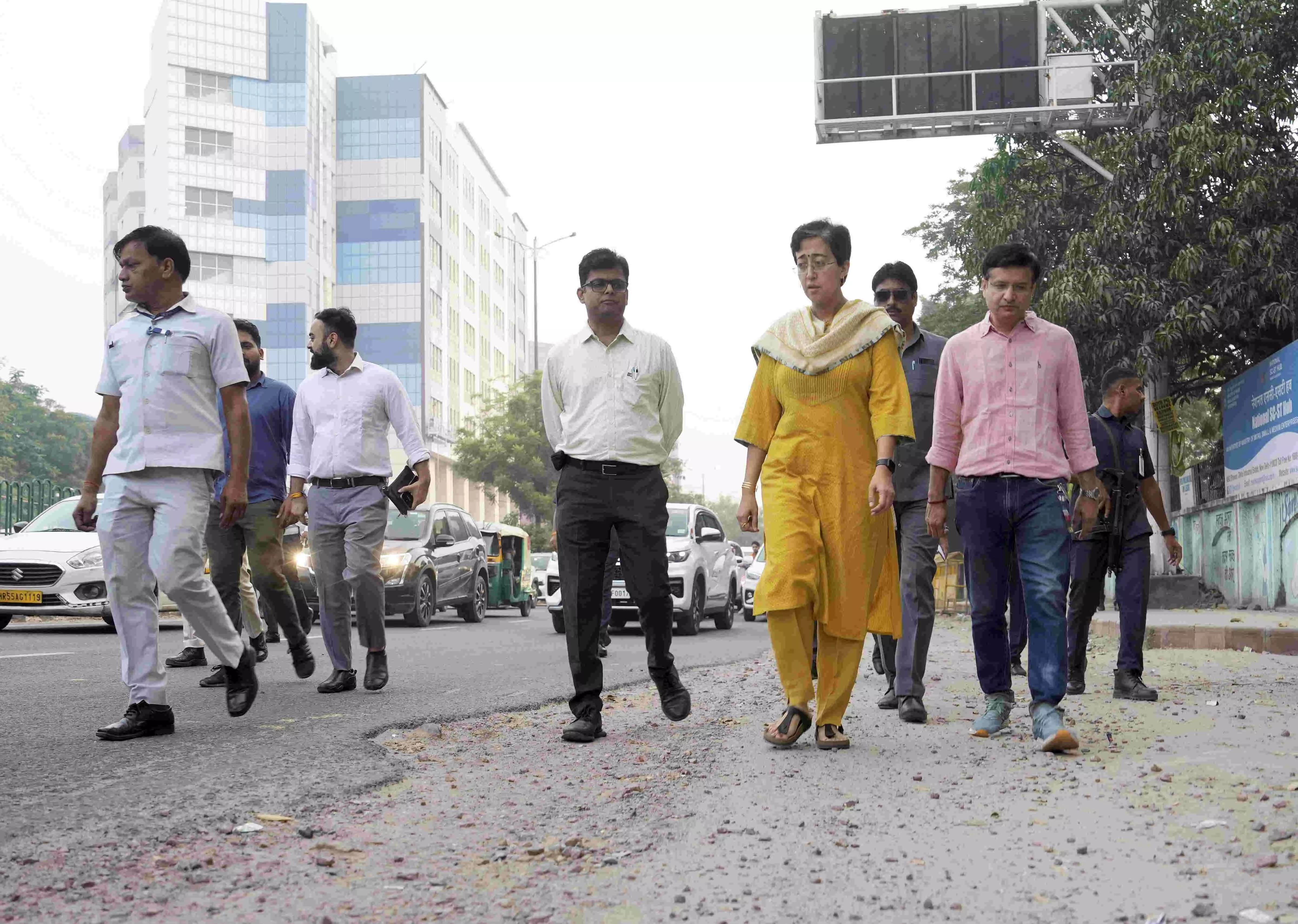 Pothole-free Delhi: CM Atishi, ministers inspect roads Pothole-free Delhi: CM Atishi, ministers inspect roads