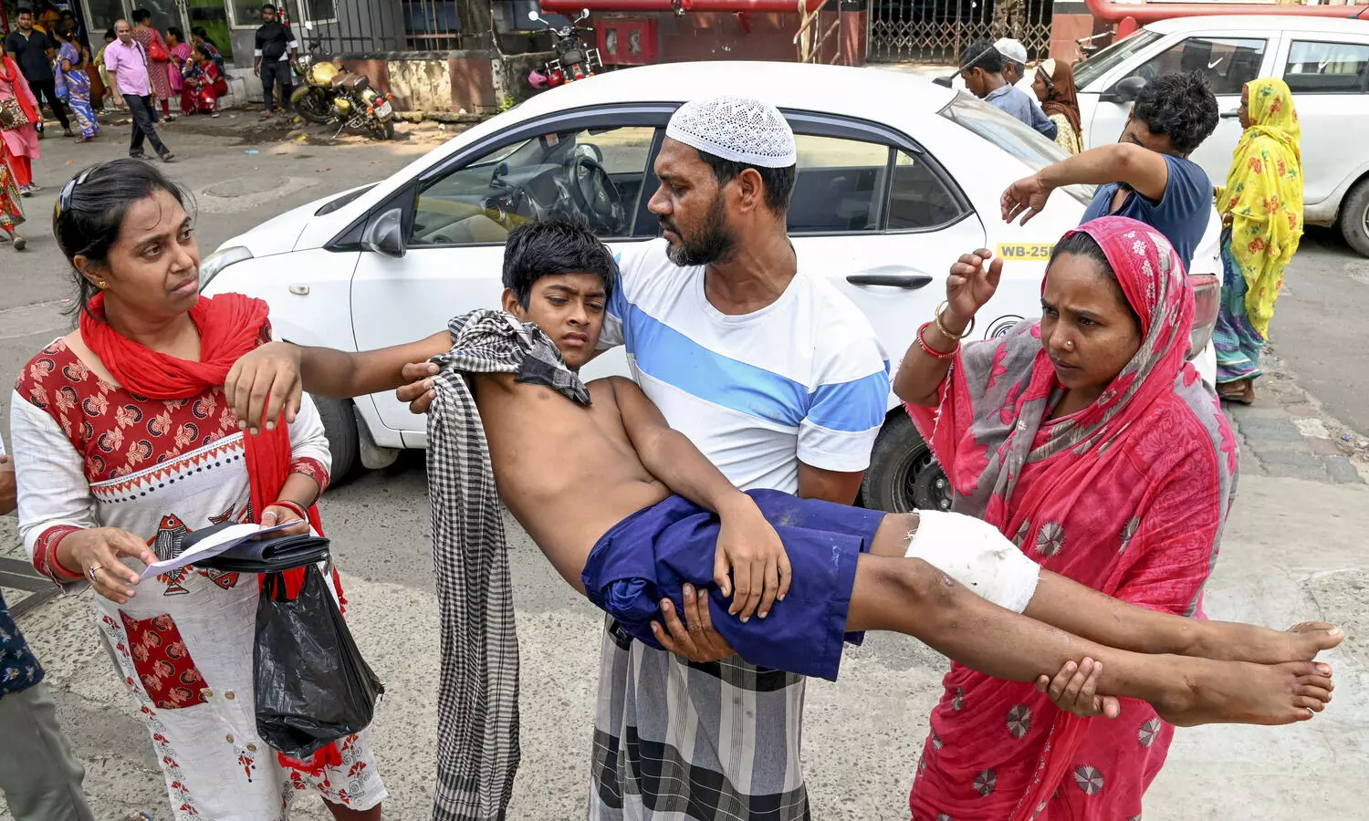 Healthcare services affected in WB as junior doctors continue cease work