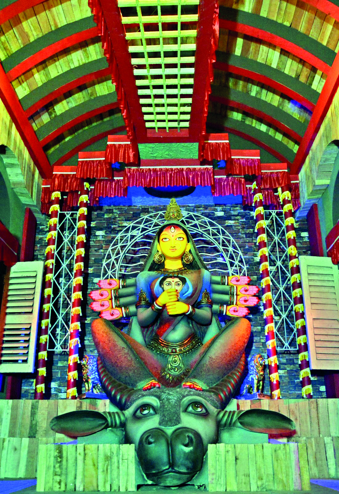 Pandal hopping made easier with city’s extensive Metro network