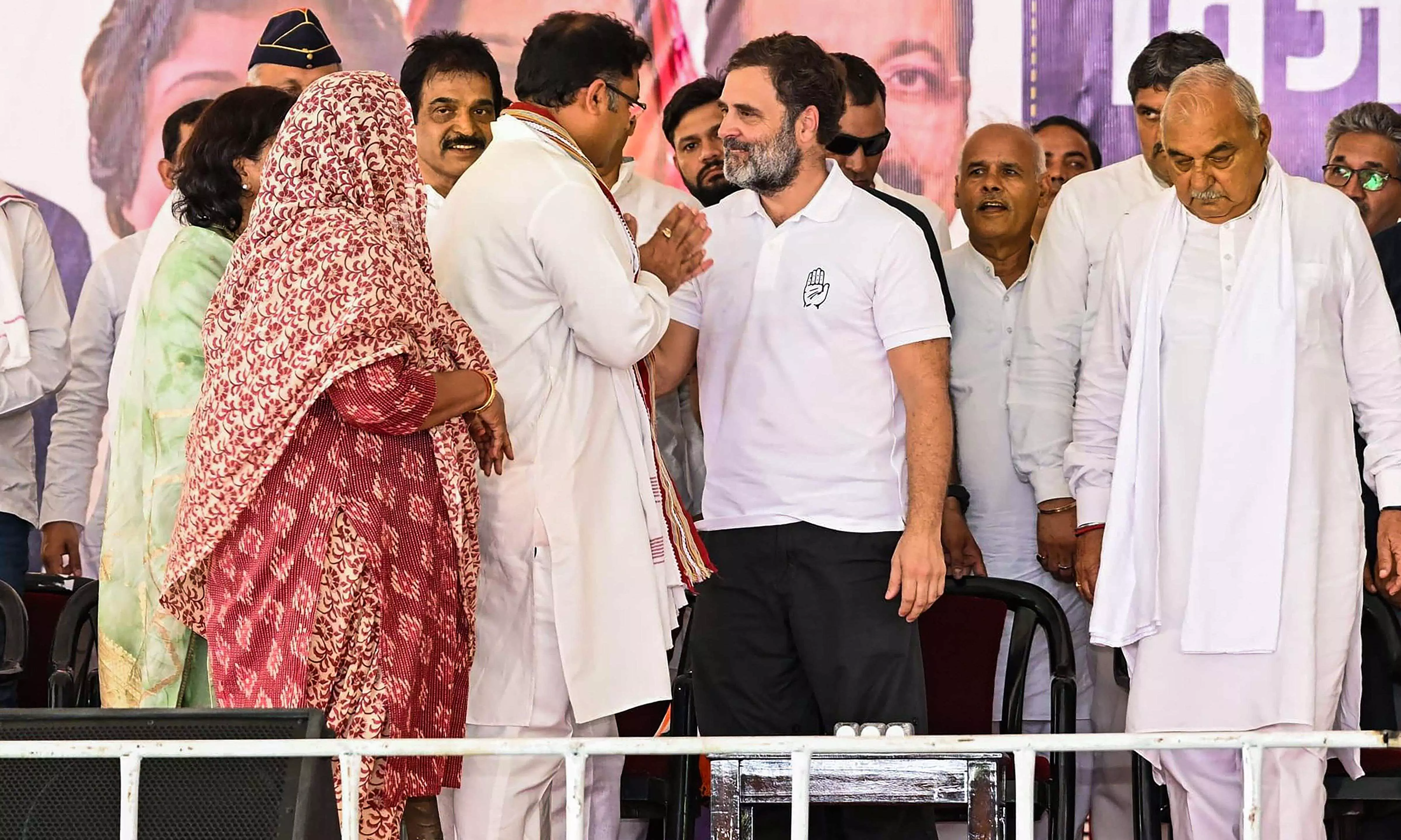 BJPs Ashok Tanwar returns to Cong days before Haryana polls BJPs Ashok Tanwar returns to Cong days before Haryana polls